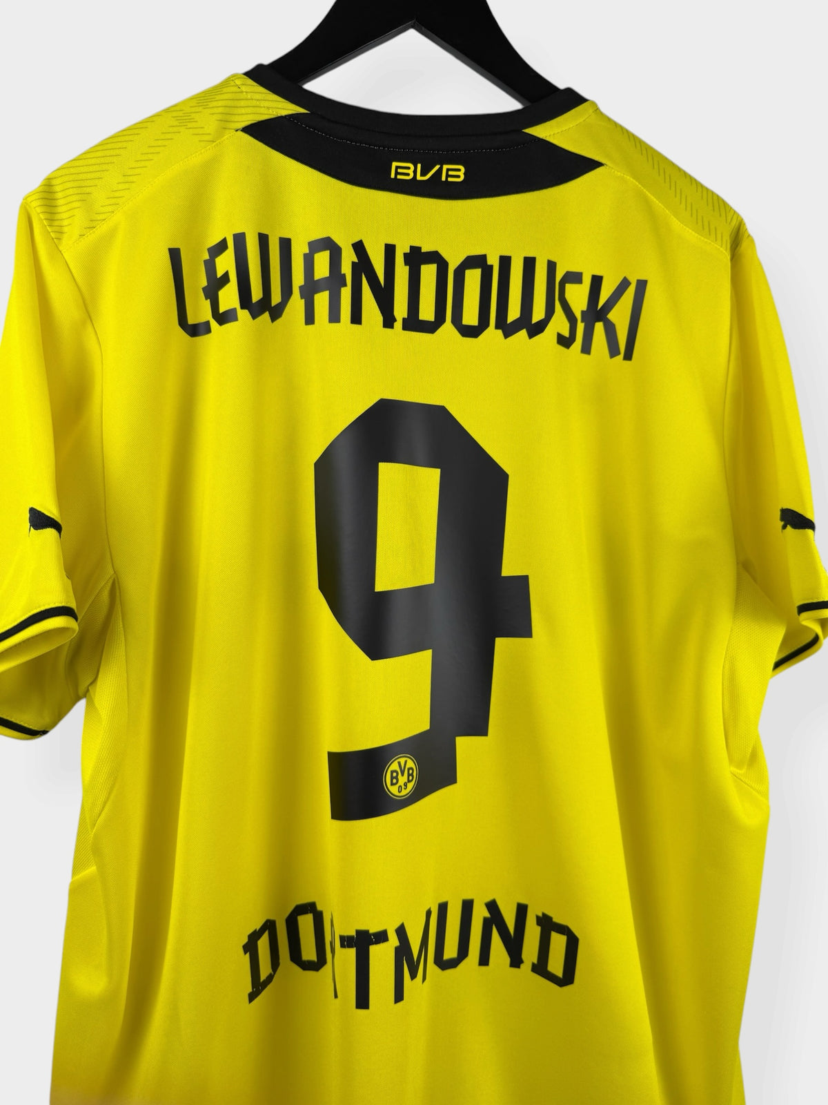 2013-14 BORUSSIA DORTMUND HOME SHIRT LEWANDOWSKI #9 XL - Authentic Football Club