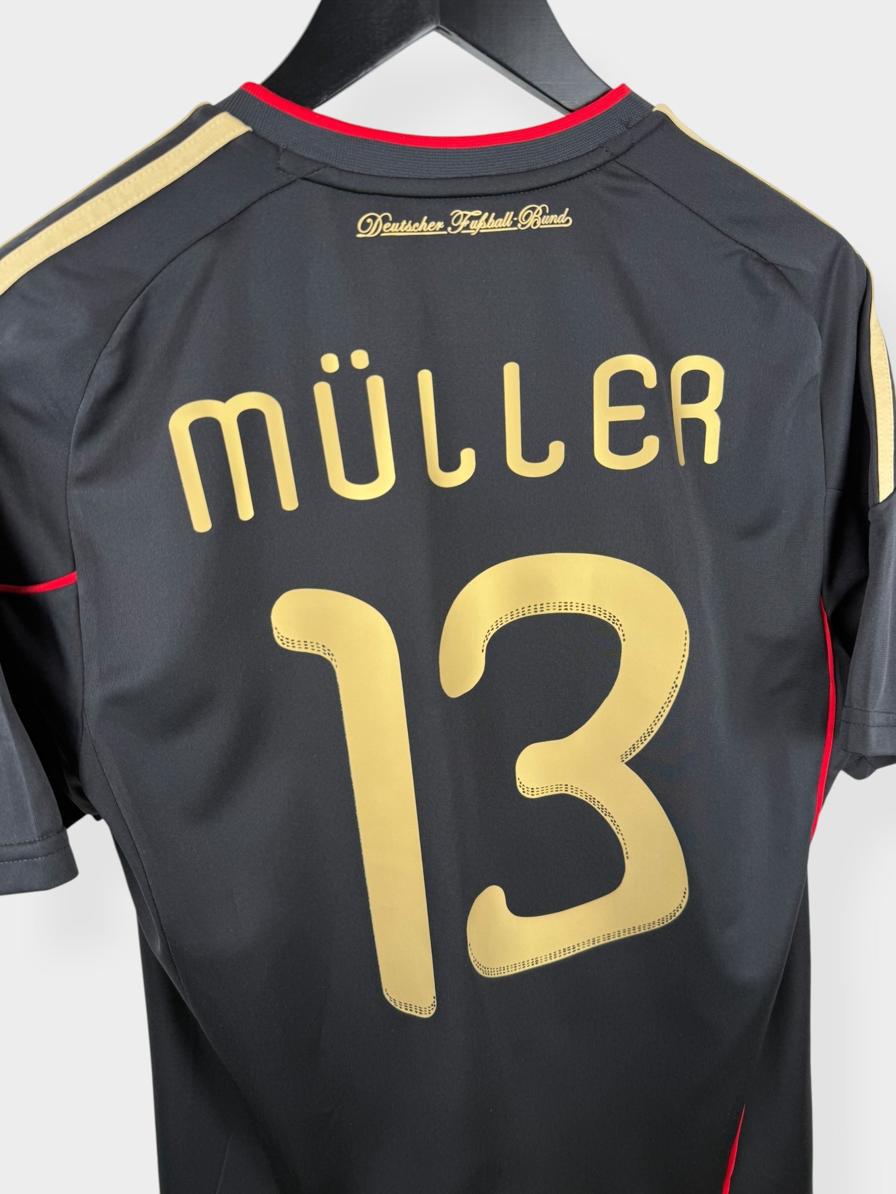2010-11 DEUTSCHLAND AUSWÄRTSTRIKOT MÜLLER #13 S