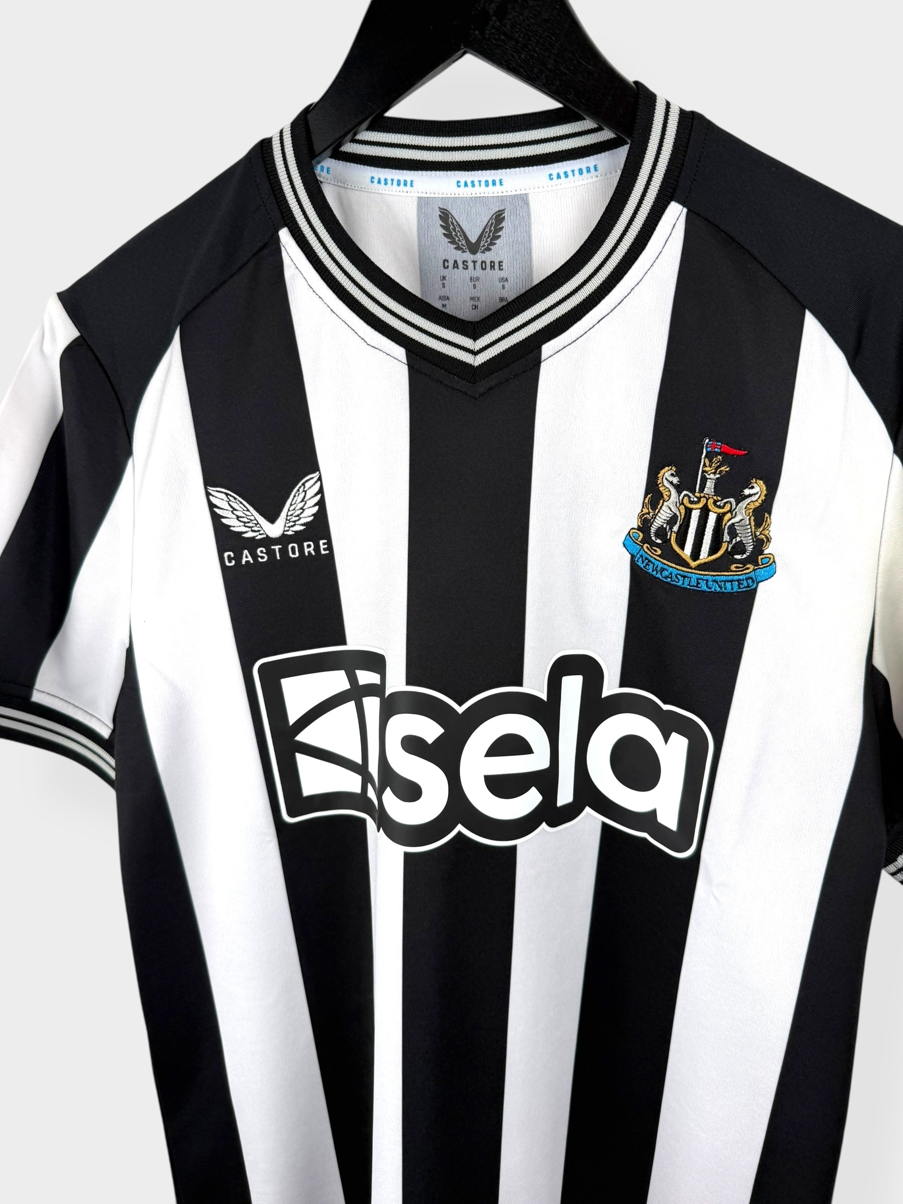 2023-24 NEWCASTLE UNITED HEIMTRIKOT ISAK #14 S