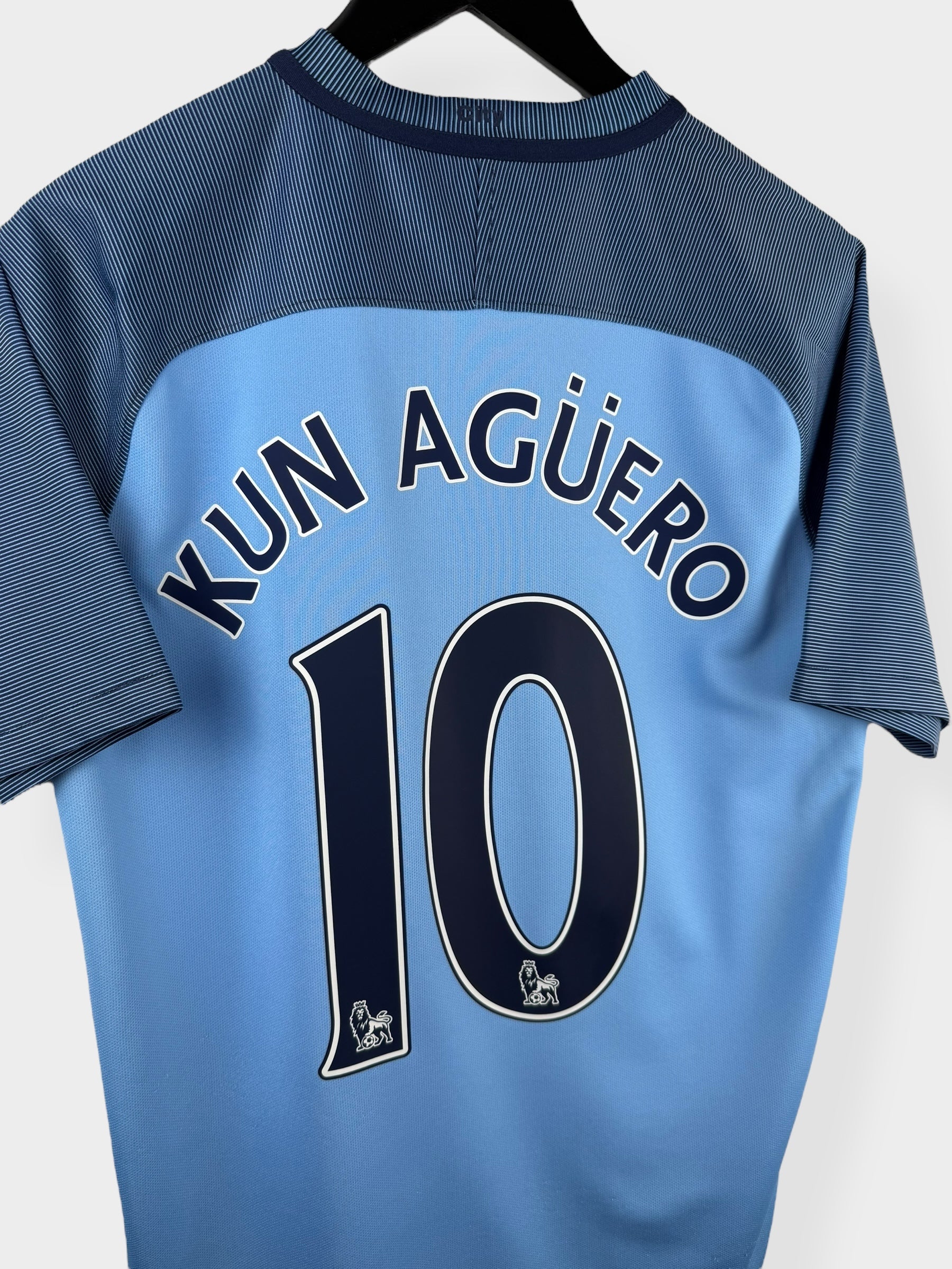 2016-17 MANCHESTER CITY HOME SHIRT KUN AGUERO #10 M