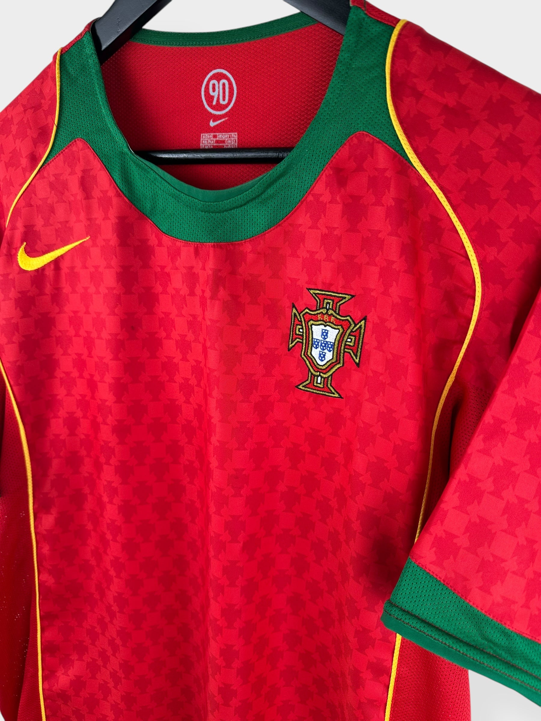 2004-06 PORTUGAL HOME SHIRT M