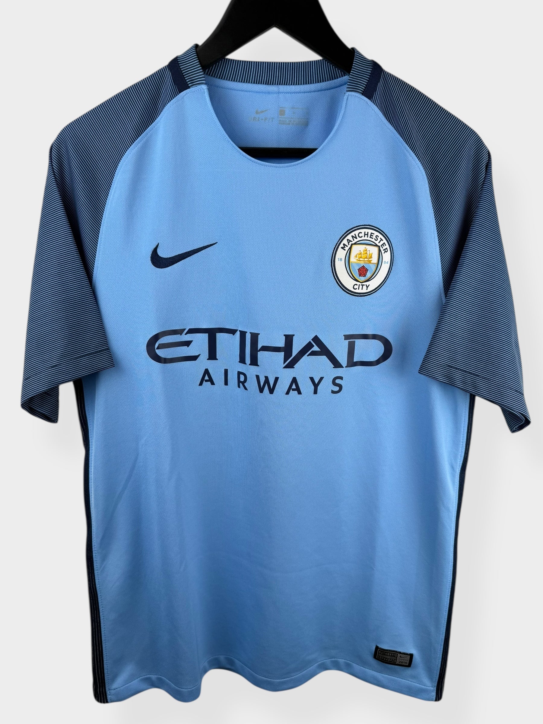 2016-17 MANCHESTER CITY HOME SHIRT KUN AGUERO #10 M