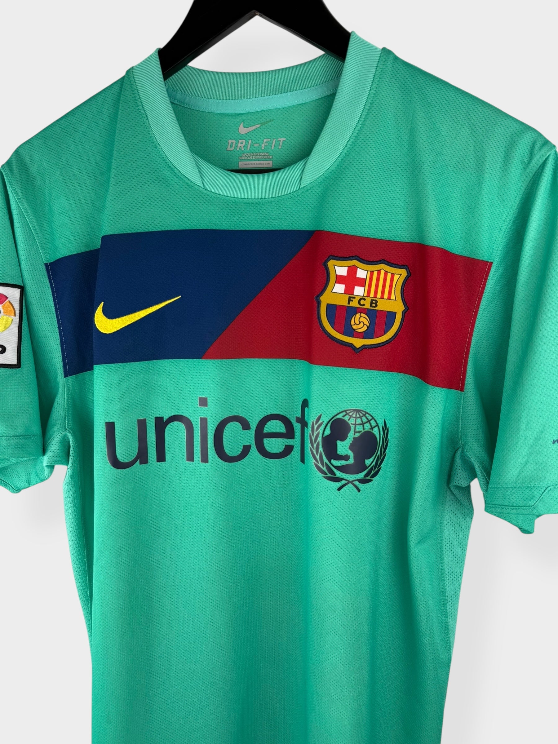 2010-11 BARCELONA UITSHIRT DAVID VILLA #7 M