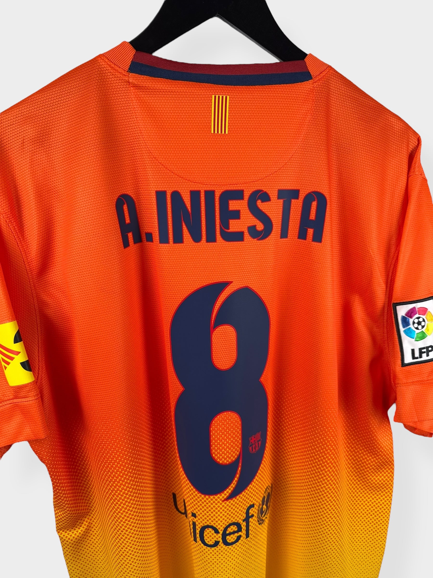 2012-13 BARCELONA AWAY SHIRT INIESTA #8 XL