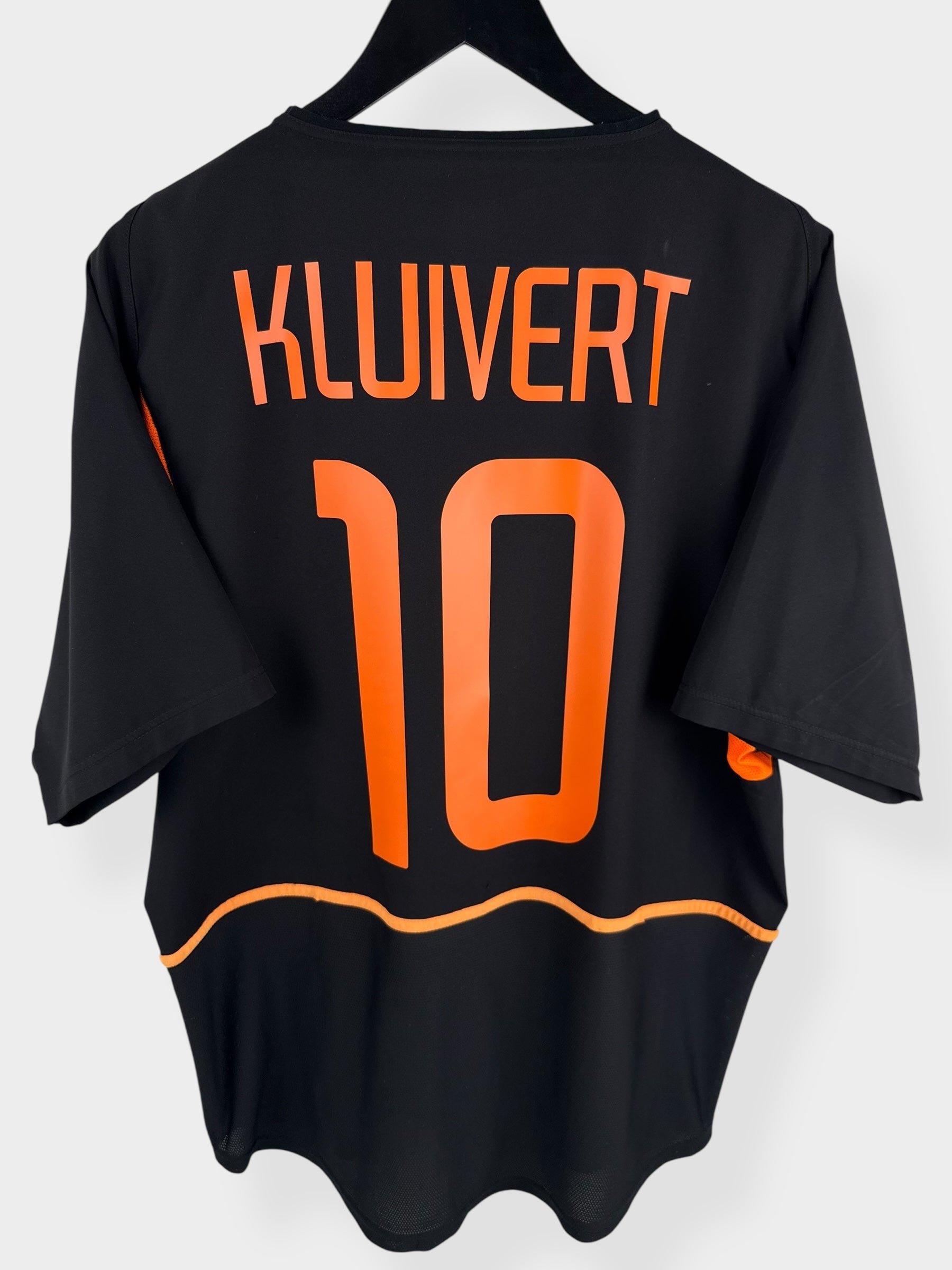 2002-04 NETHERLANDS AWAY SHIRT KLUIVERT #10 L - Authentic Football Club