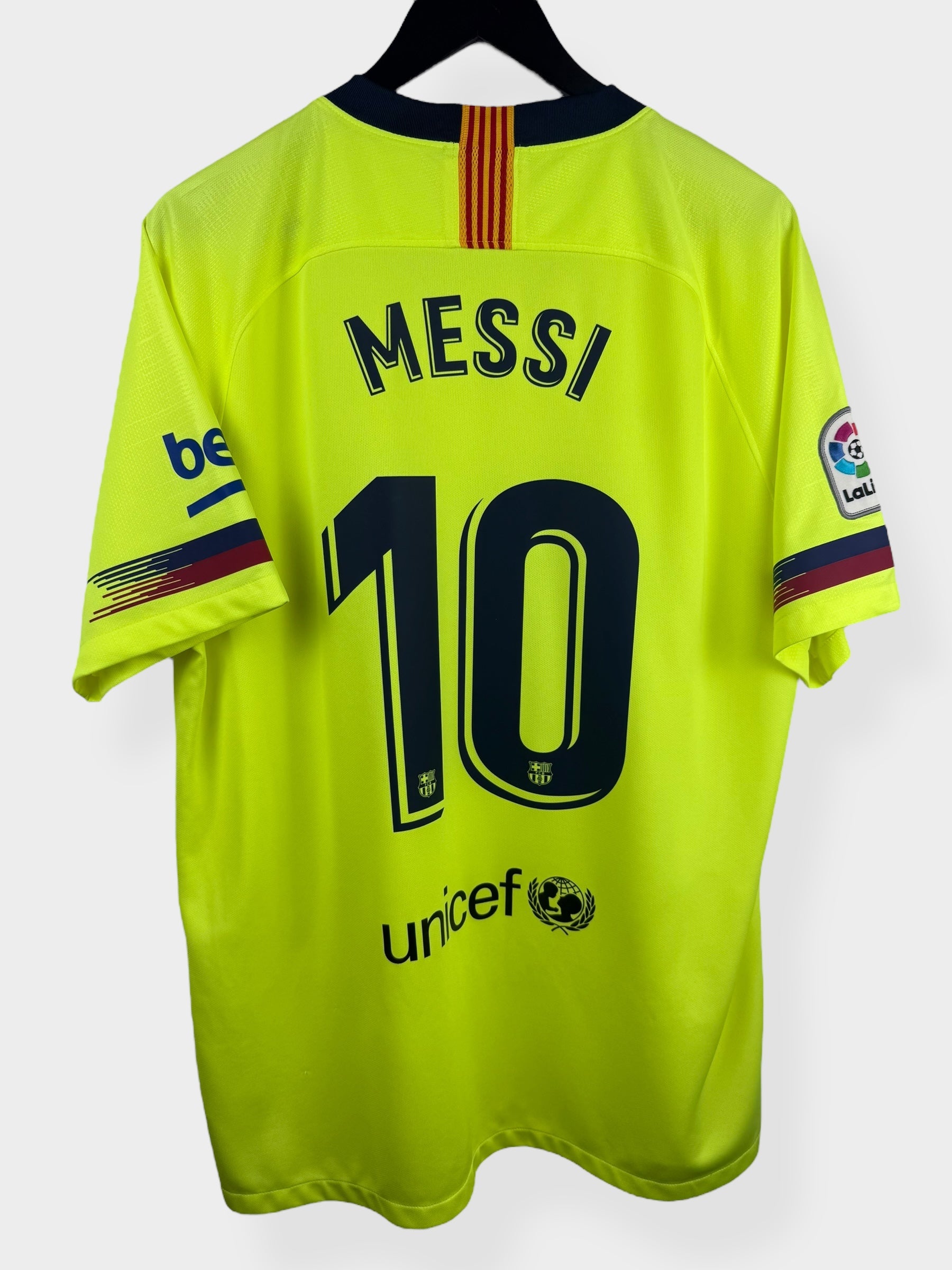 2018-19 BARCELONA AWAY SHIRT MESSI #10 XL