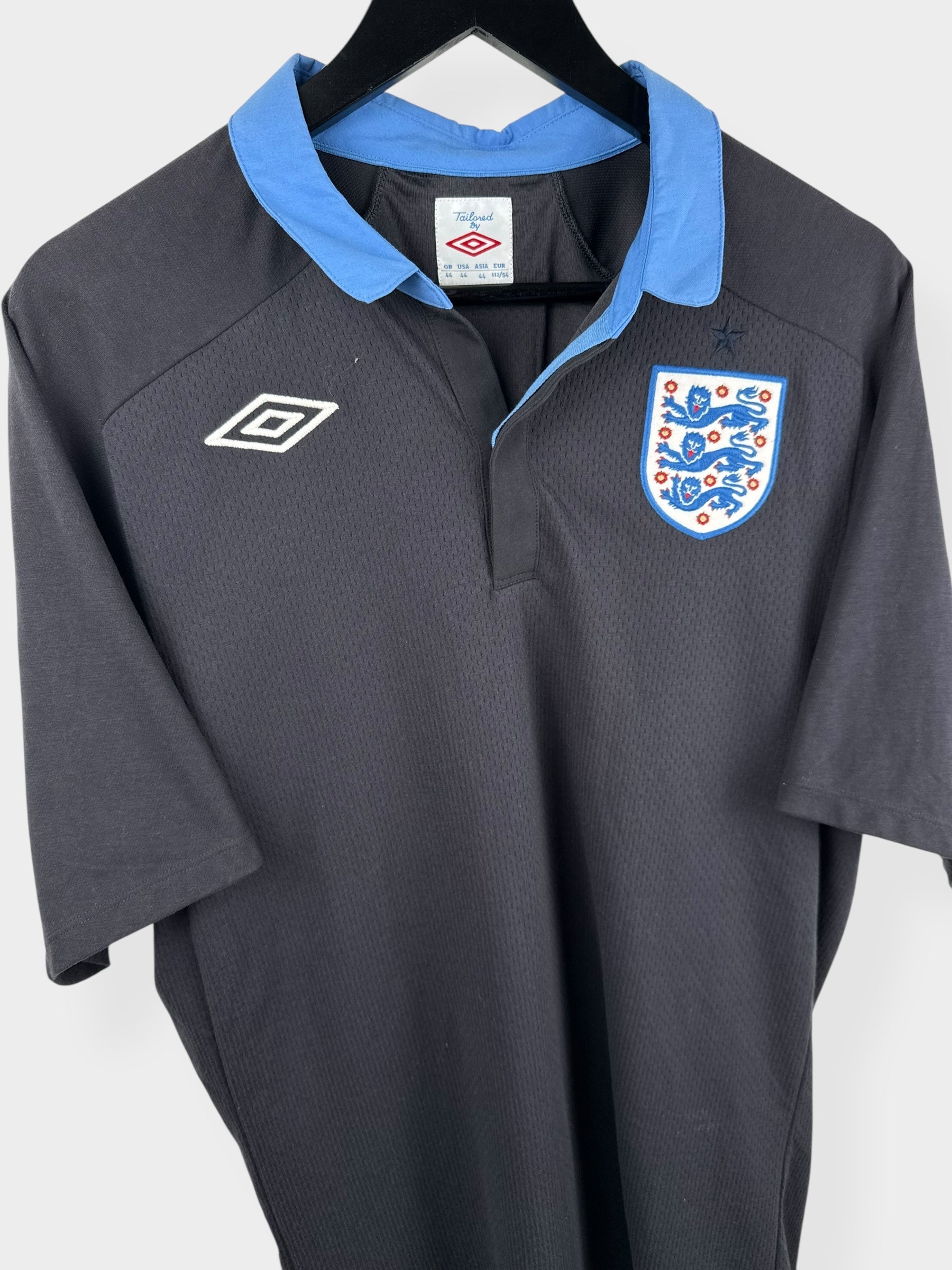 2011-12 ENGLAND AWAY SHIRT L - Authentic Football Club
