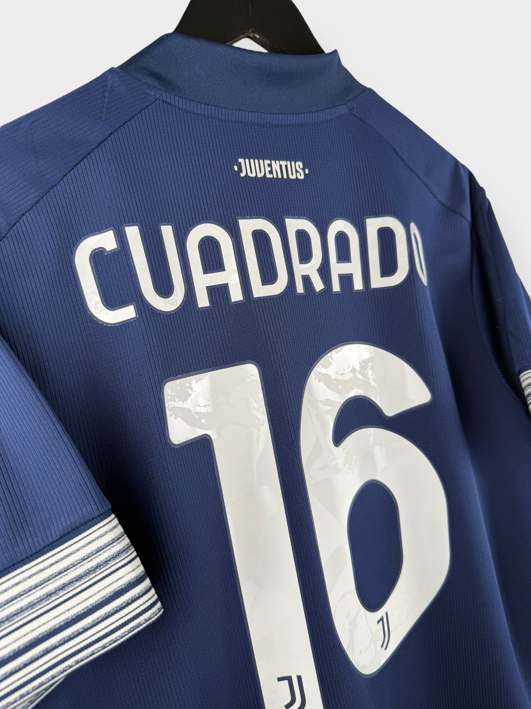 2020-21 JUVENTUS AWAY SHIRT CUADRADO #16 L