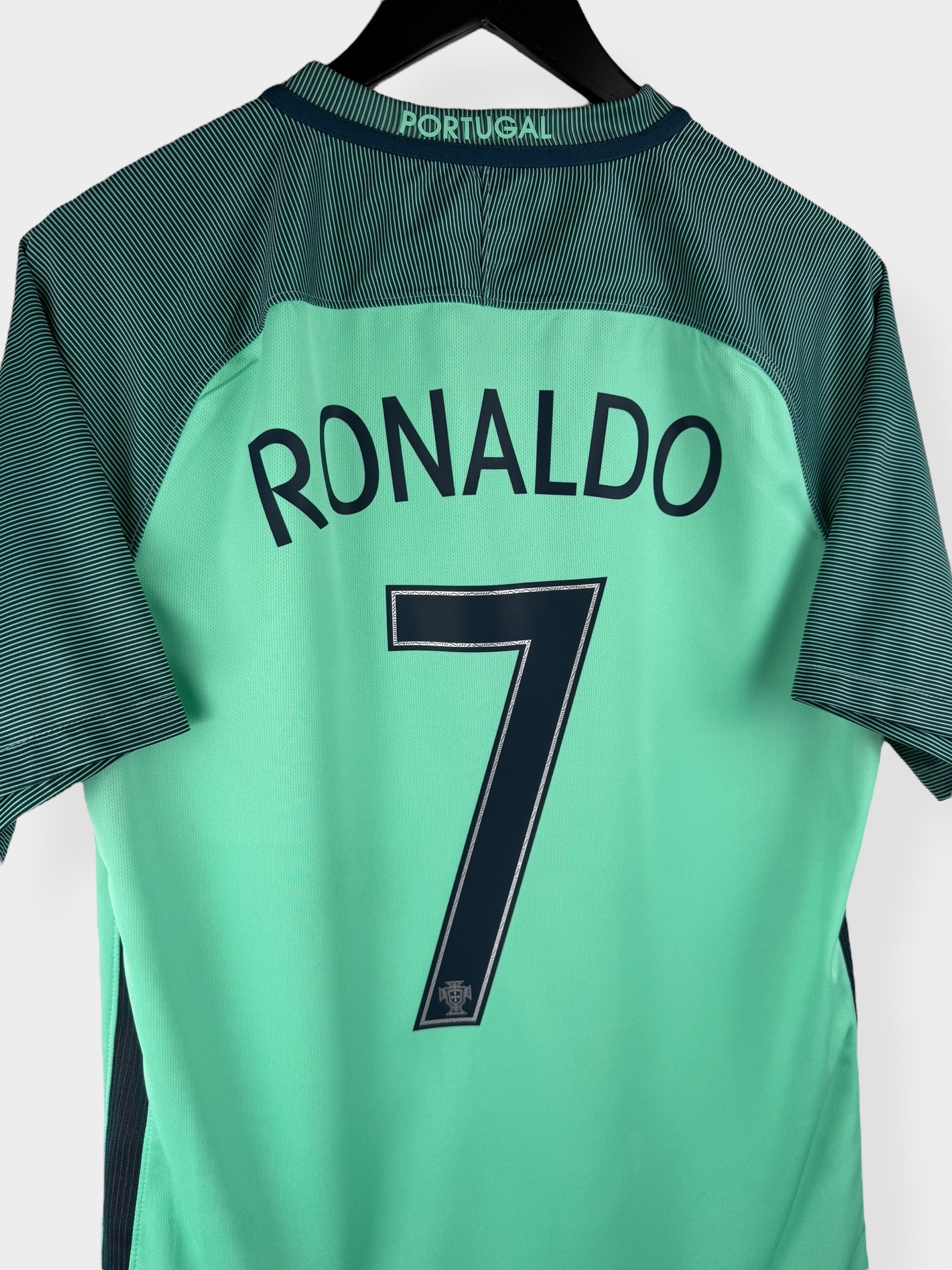 2016-17 PORTUGAL AWAY SHIRT RONALDO #7 M