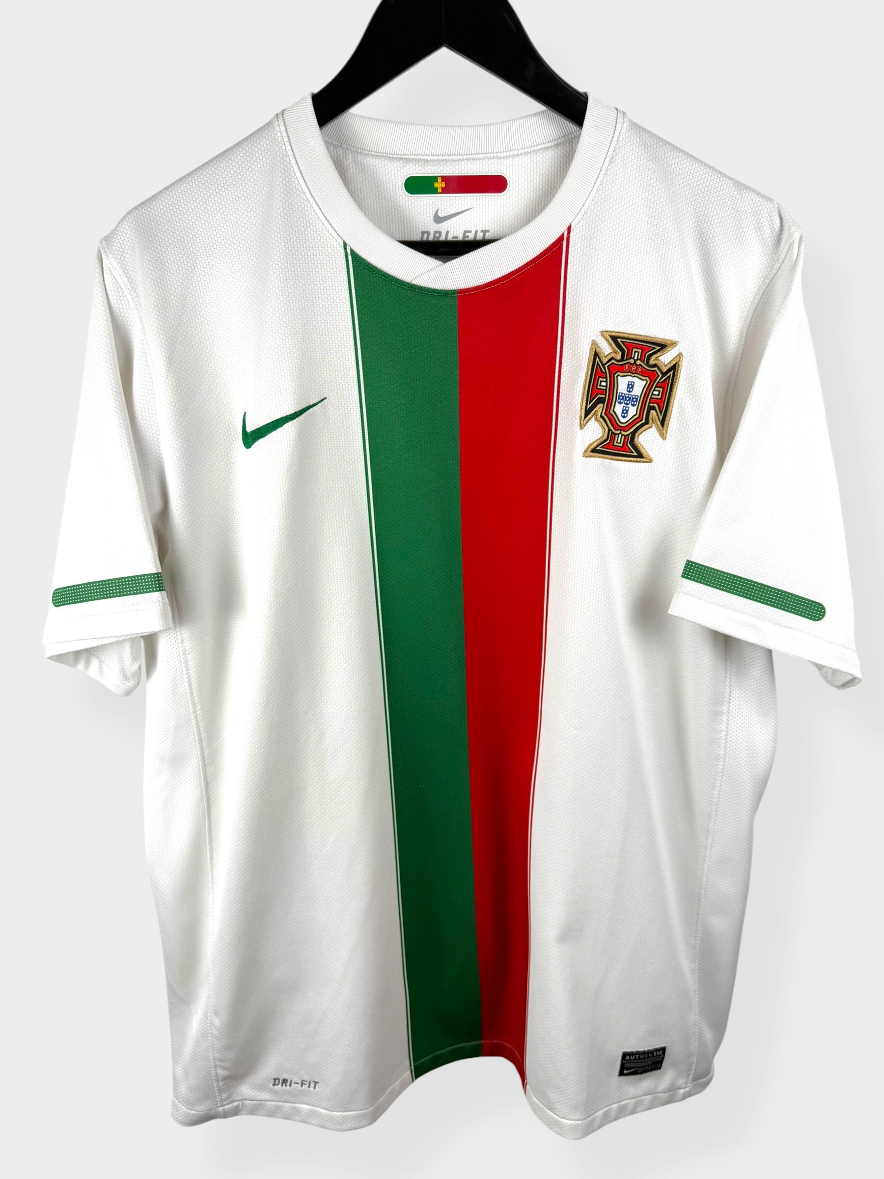 2010-11 PORTUGAL AWAY SHIRT L