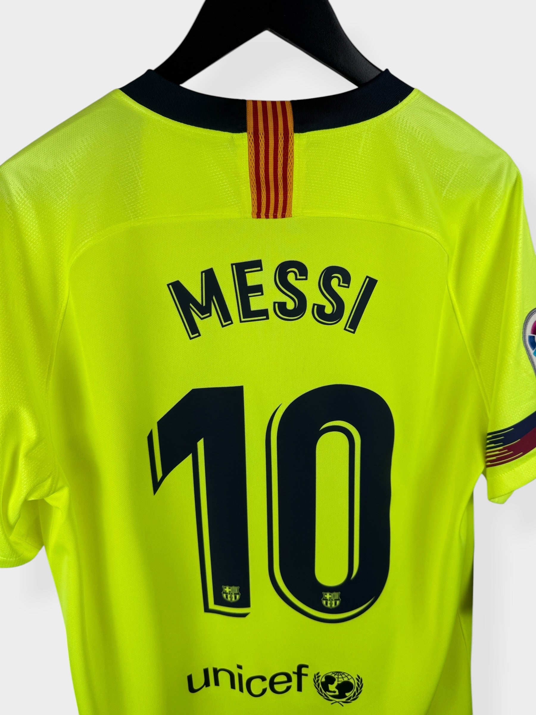 2018-19 BARCELONA AWAY SHIRT MESSI #10 L