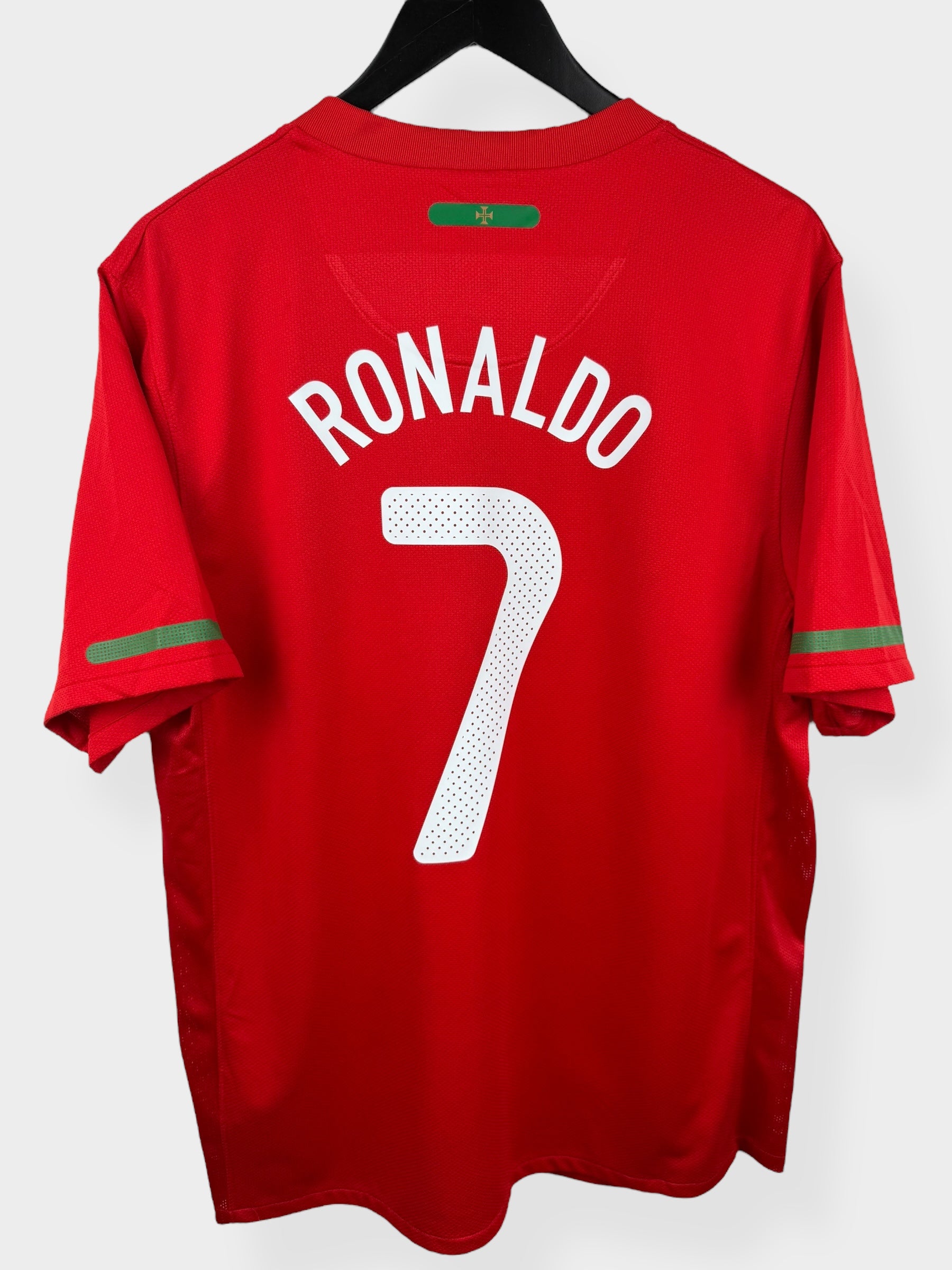 2010-11 PORTUGAL HOME SHIRT RONALDO #7 L