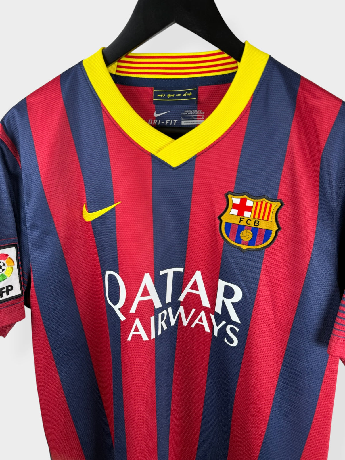 2013-14 BARCELONA HOME SHIRT NEYMAR JR. #11 L