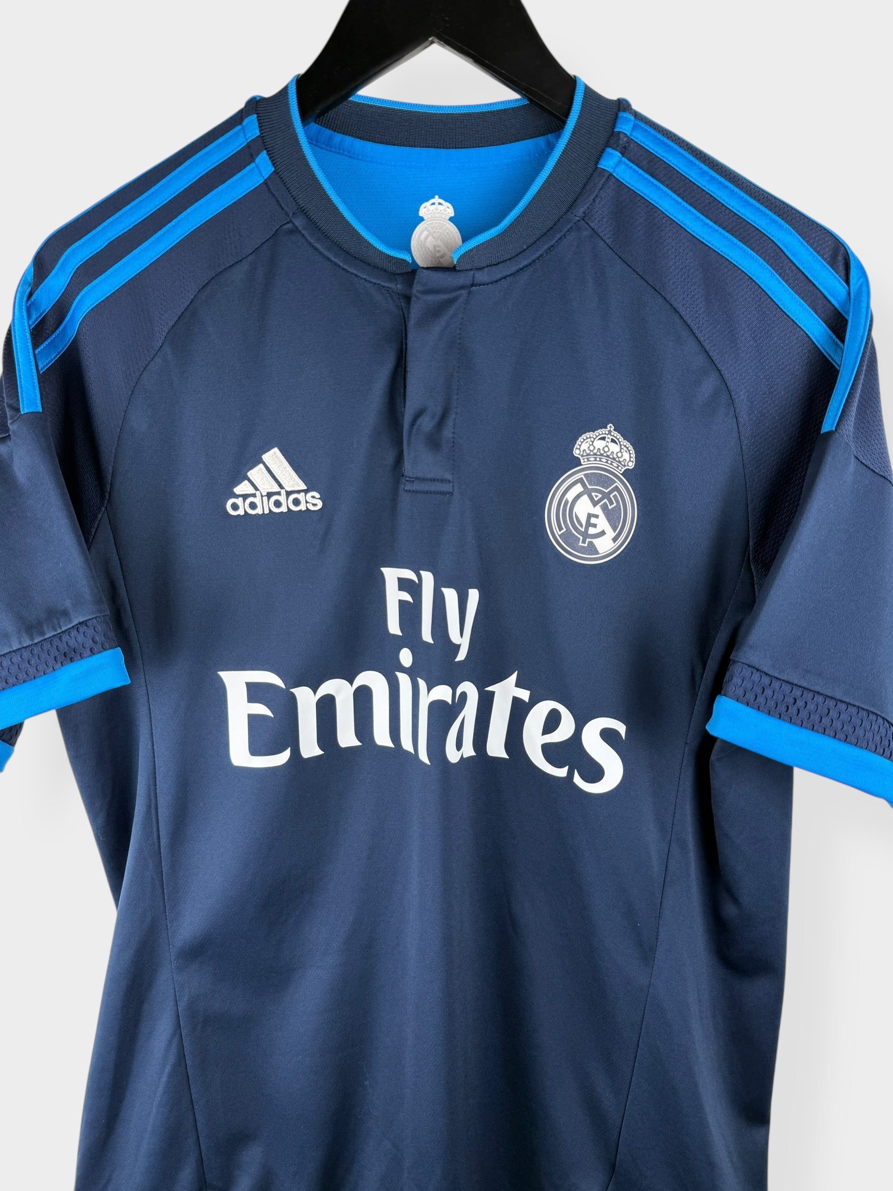 2015-16 REAL MADRID THIRD SHIRT KROOS #8 M