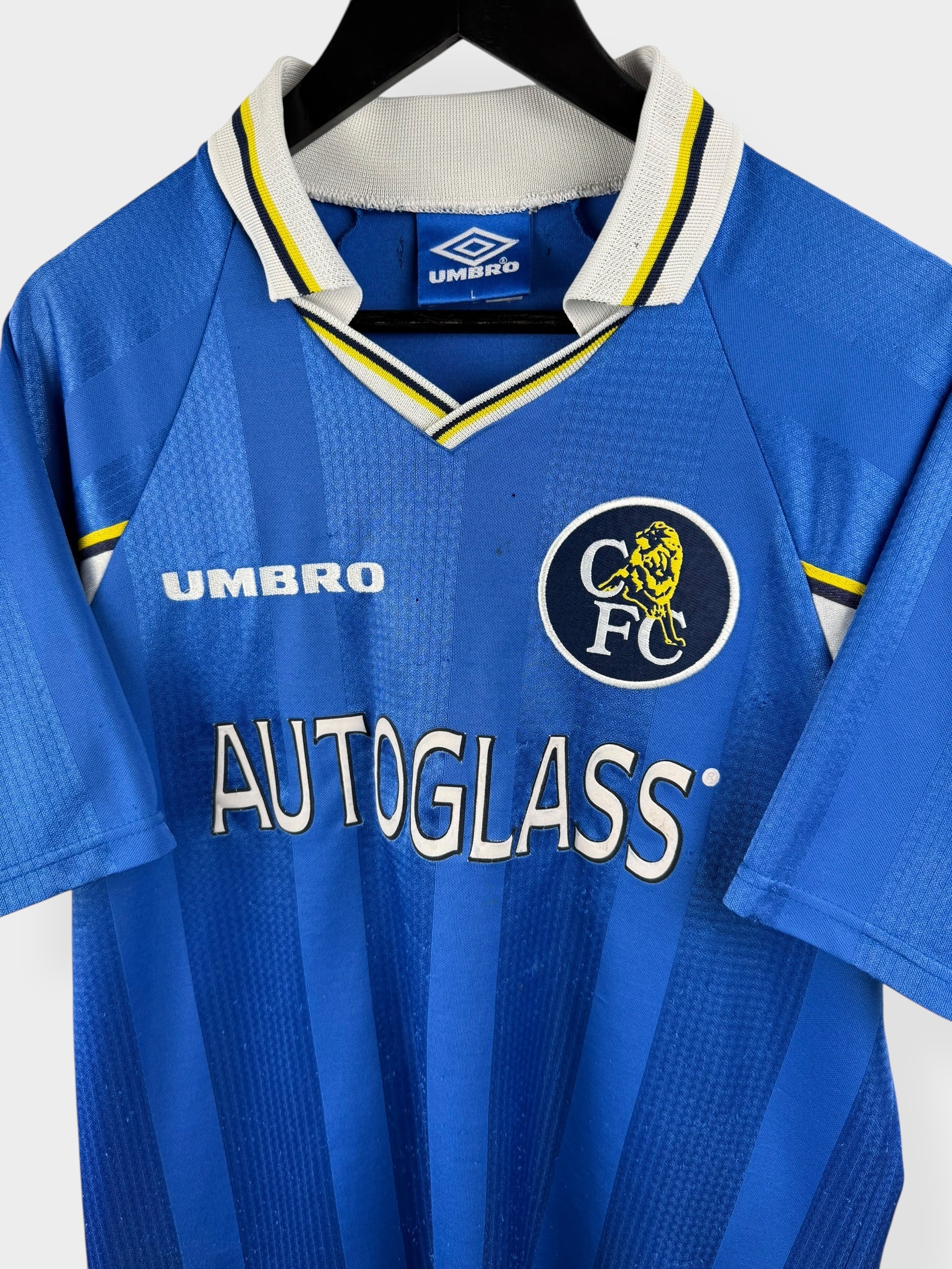 1995-97 CHELSEA HOME SHIRT ZOLA #25 L - Authentic Football Club