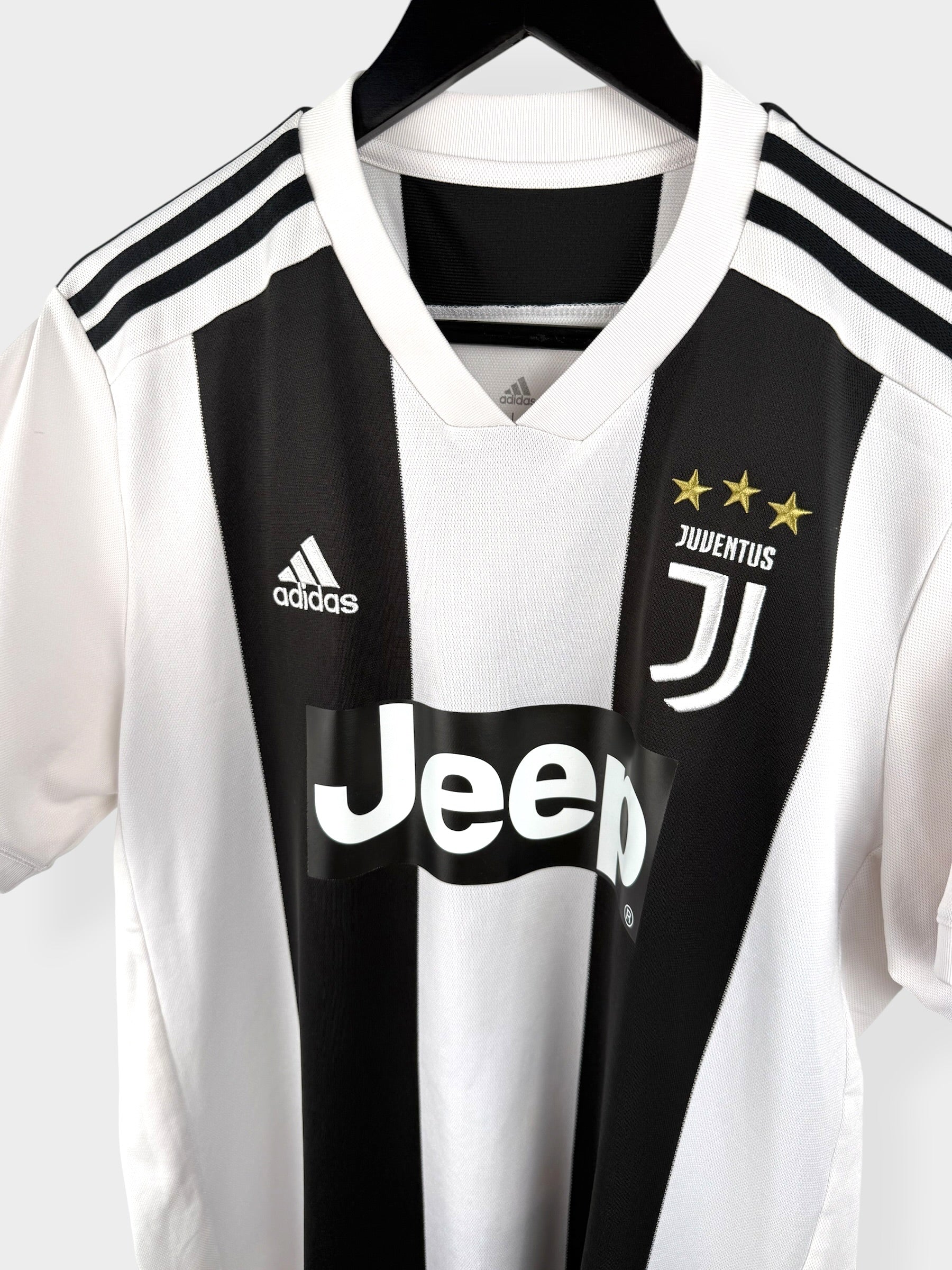 2018-19 JUVENTUS HOME SHIRT RONALDO #7 L