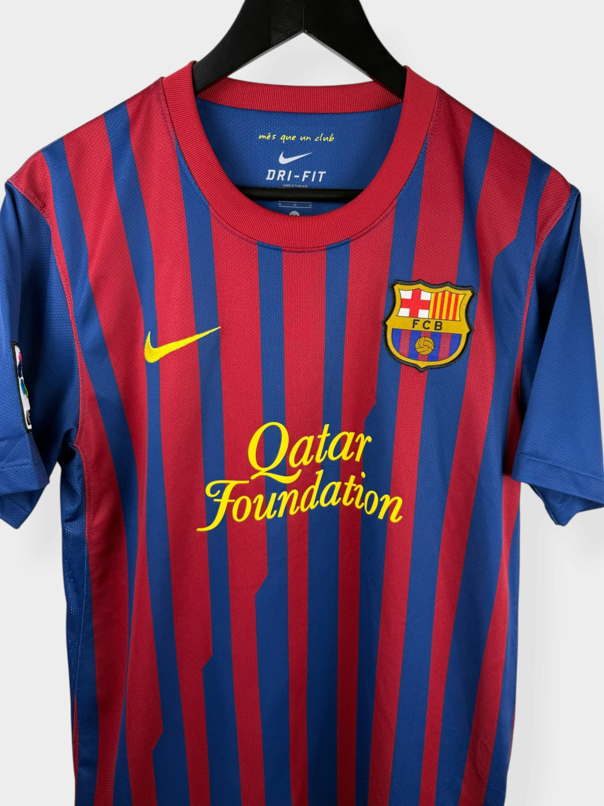 2011-12 BARCELONA HOME SHIRT M - Authentic Football Club