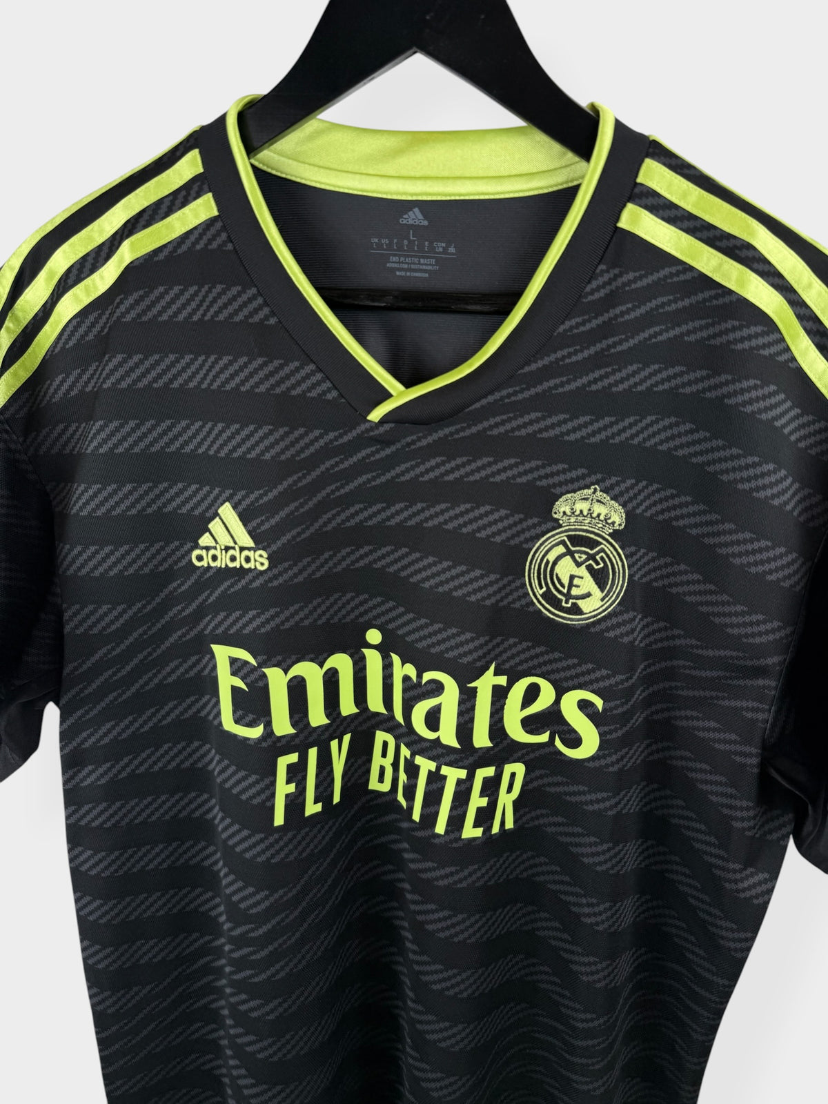 MAILLOT THIRD DU REAL MADRID 2022-23 VINI JR. N°20 L