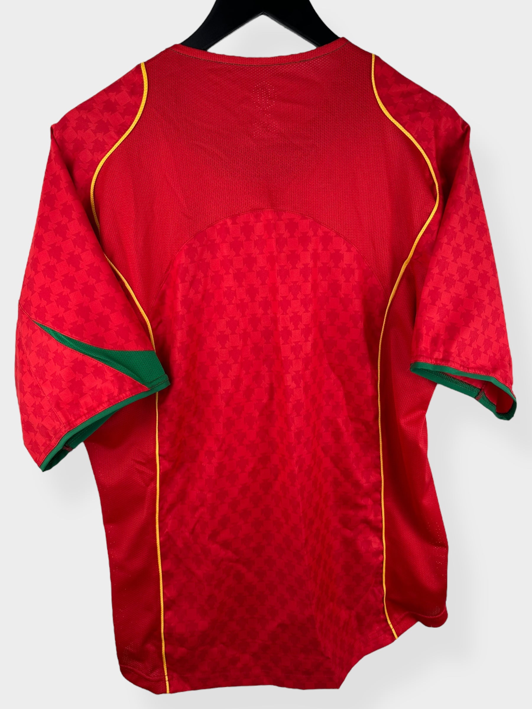 2004-06 PORTUGAL HOME SHIRT M