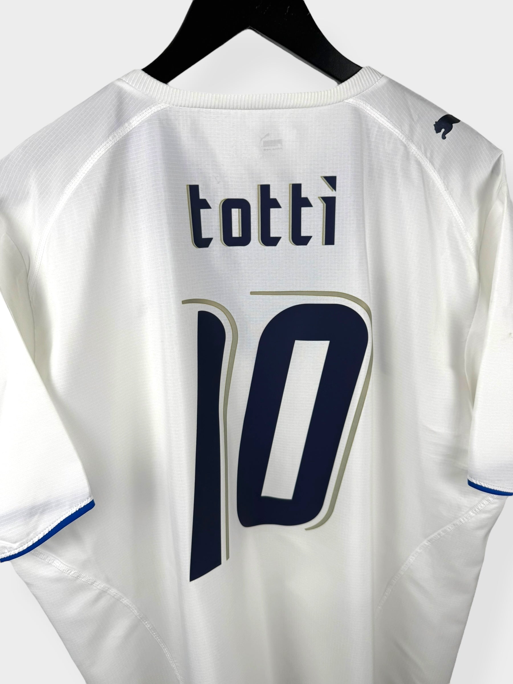 2006-07 ITALY AWAY SHIRT TOTTI #10 XL - Authentic Football Club