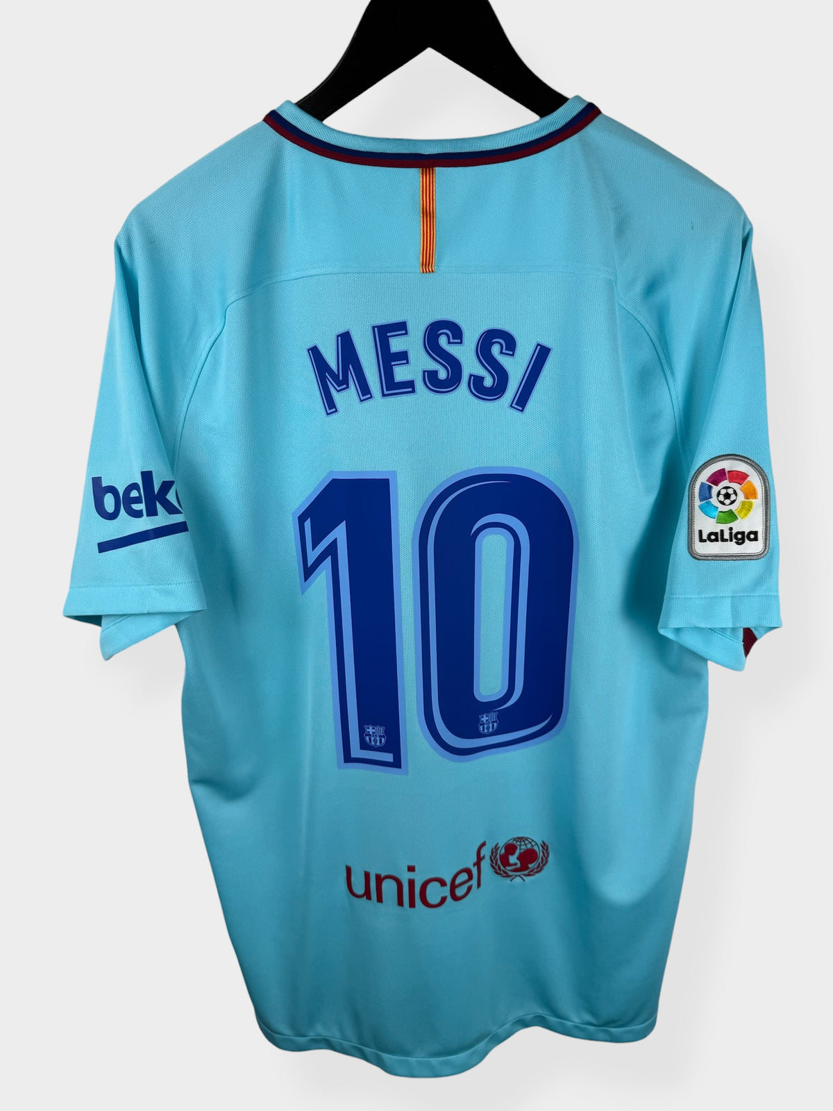 2017-18 BARCELONA AWAY SHIRT MESSI #10 L