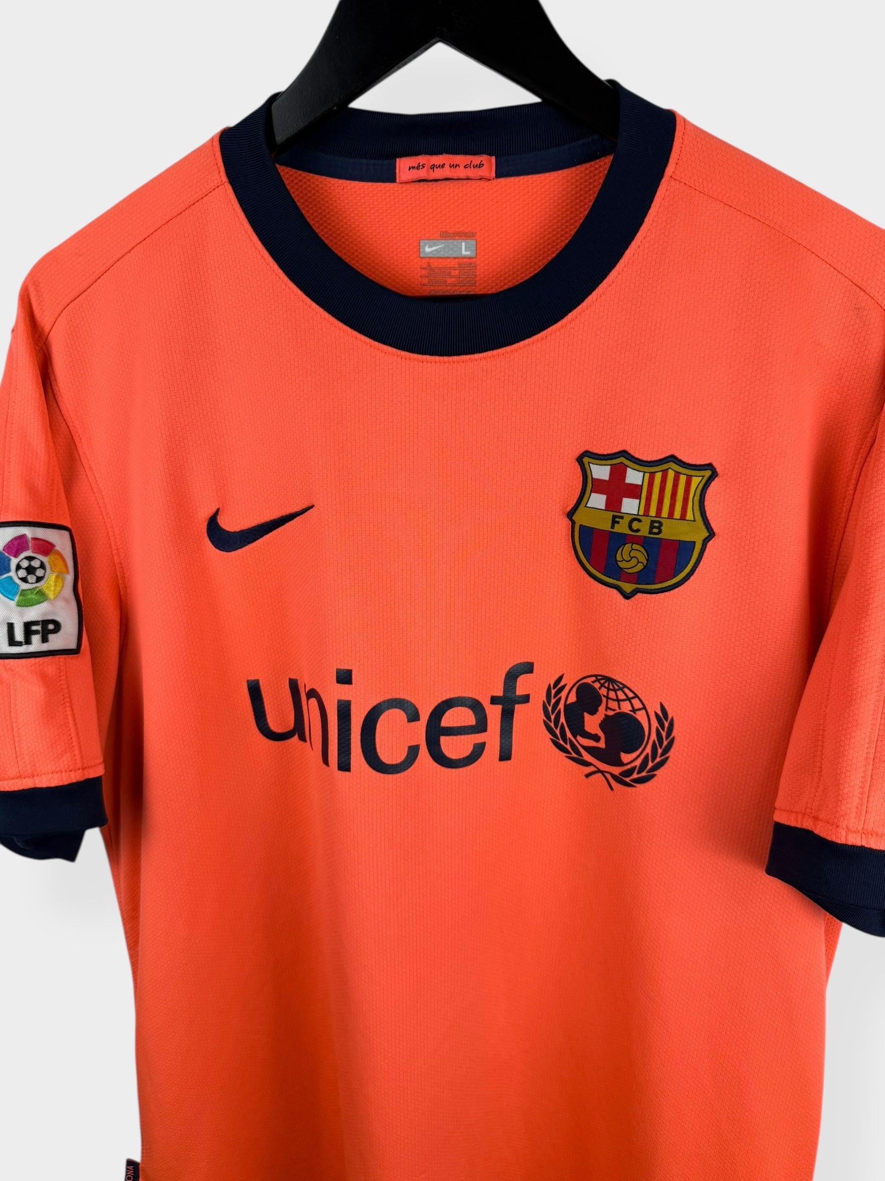 2009-10 BARCELONA AWAY SHIRT IBRAHIMOVIC #9 L - Authentic Football Club