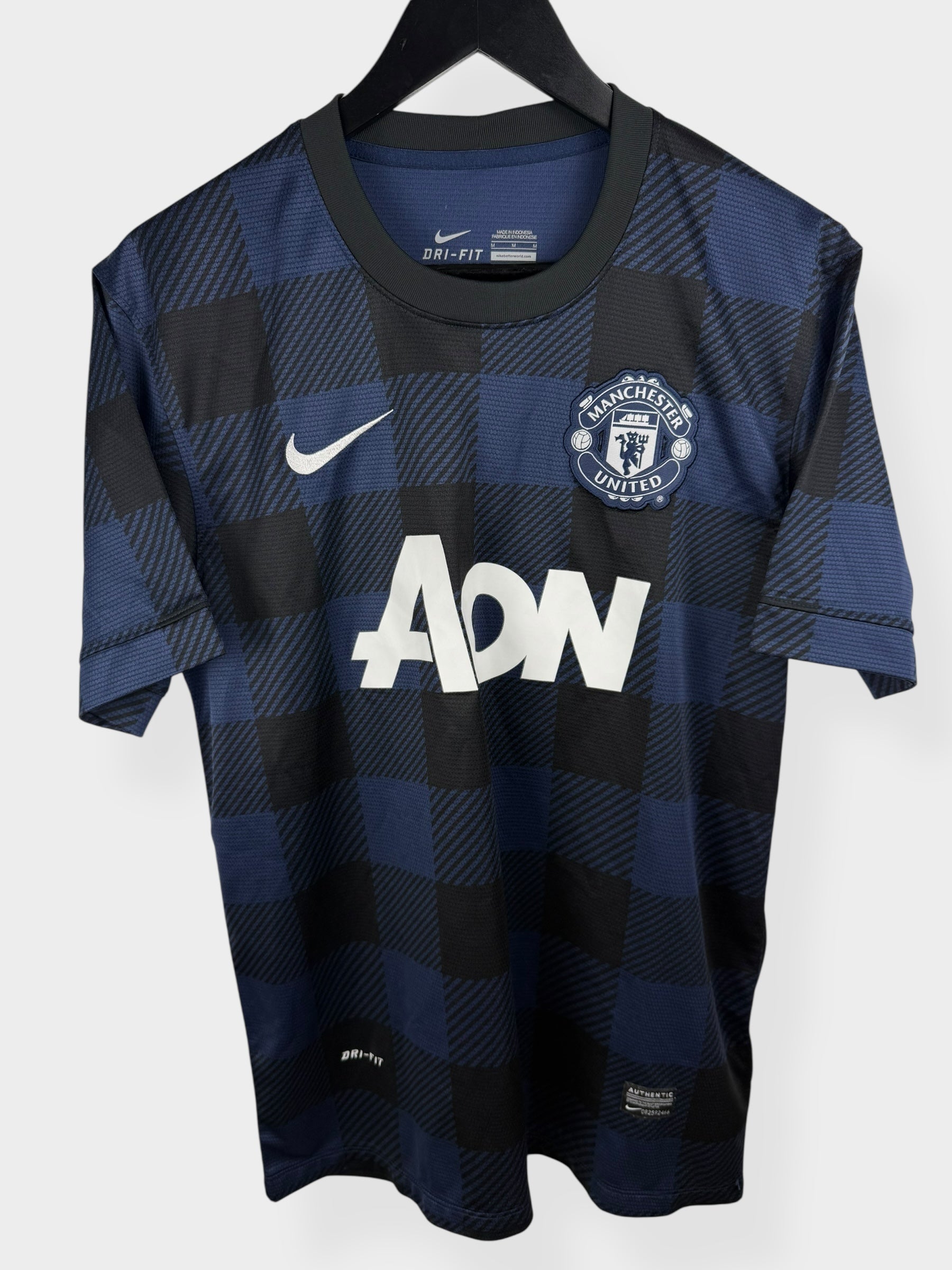 2013-14 MANCHESTER UNITED AWAY SHIRT CARRICK #16 M