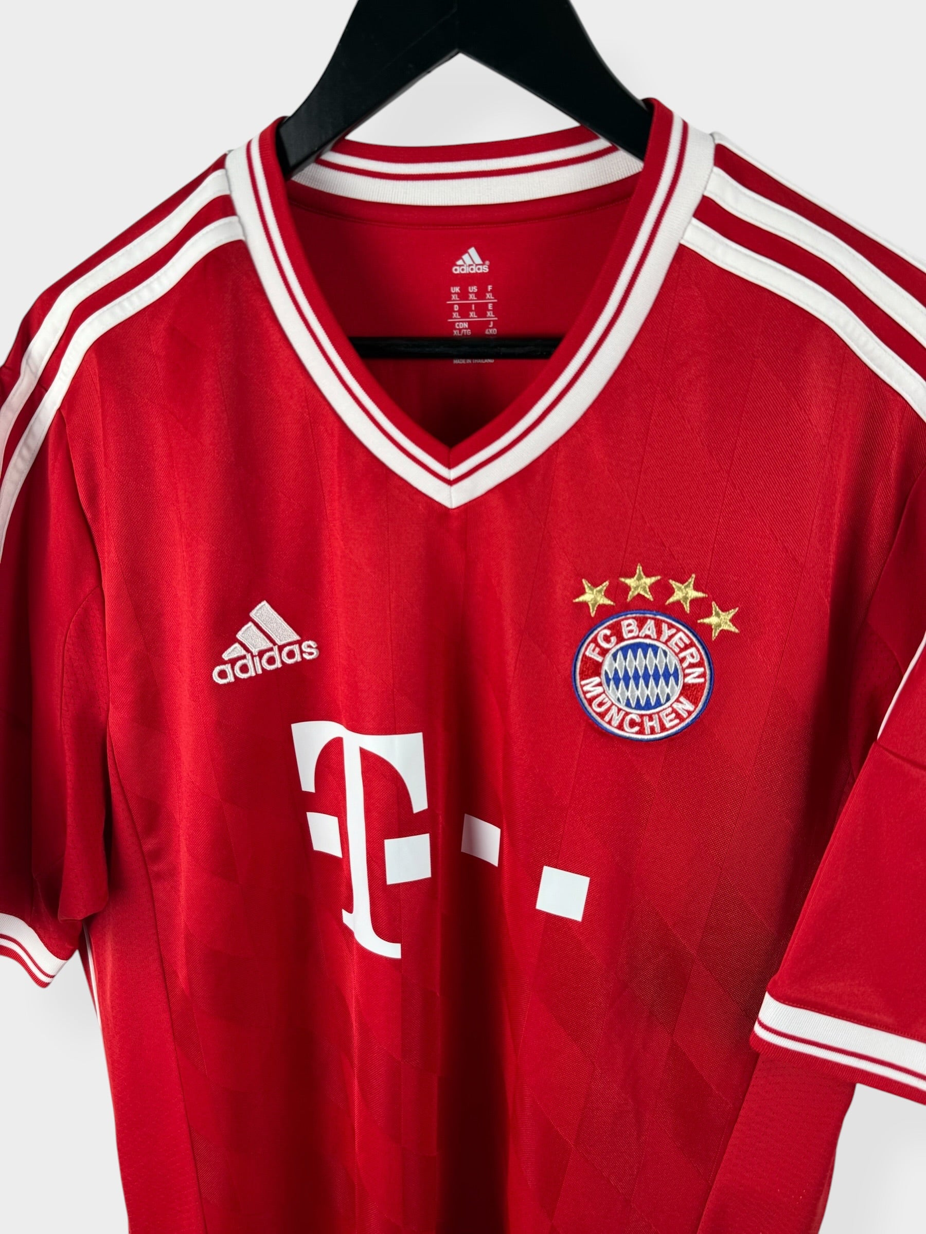 2013-14 BAYERN MUNICH HOME SHIRT ROBBEN #10 XL