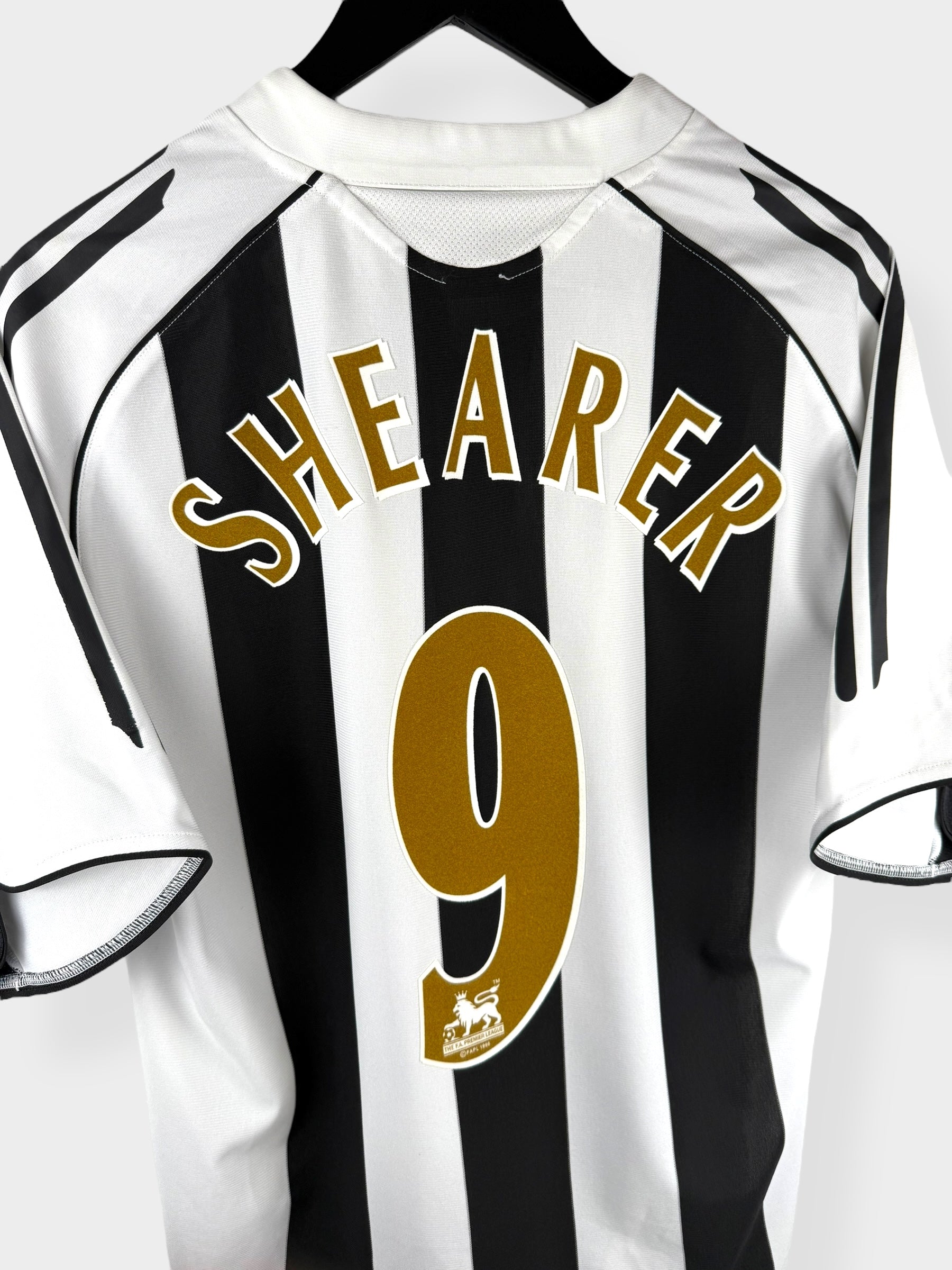 2005-07 NEWCASTLE UNITED THUISSHIRT SHEARER #9 L
