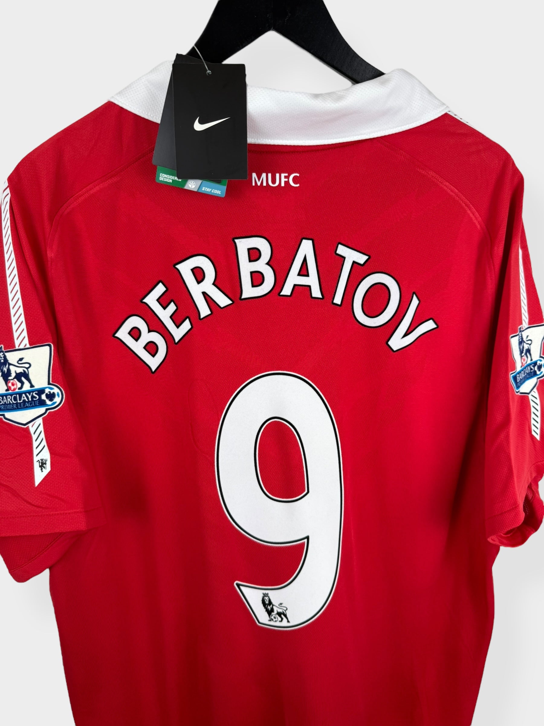 2010-11 MANCHESTER UNITED HOME SHIRT BERBATOV #9 XL