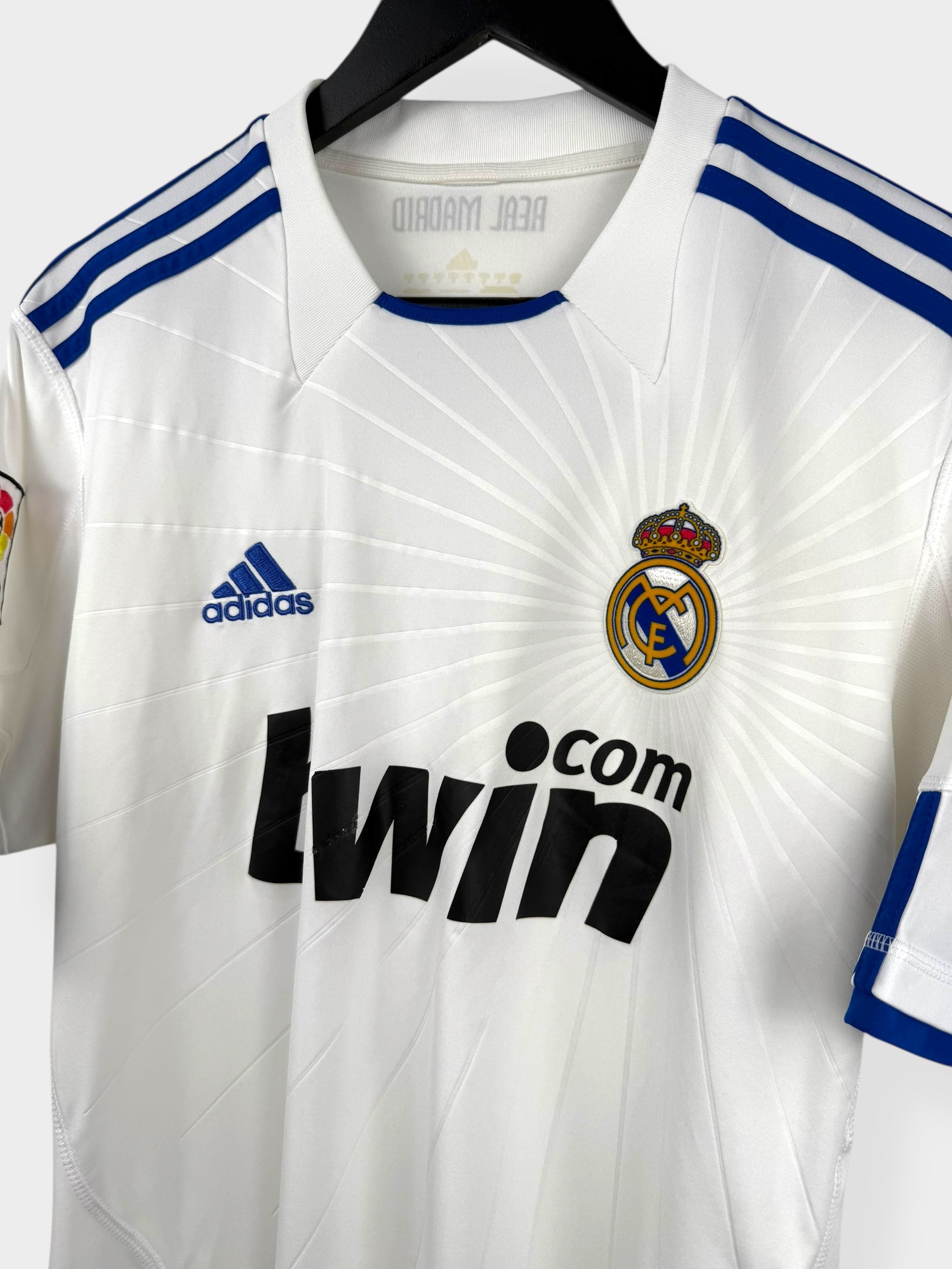 2010-11 REAL MADRID THUISSHIRT RONALDO #7 M