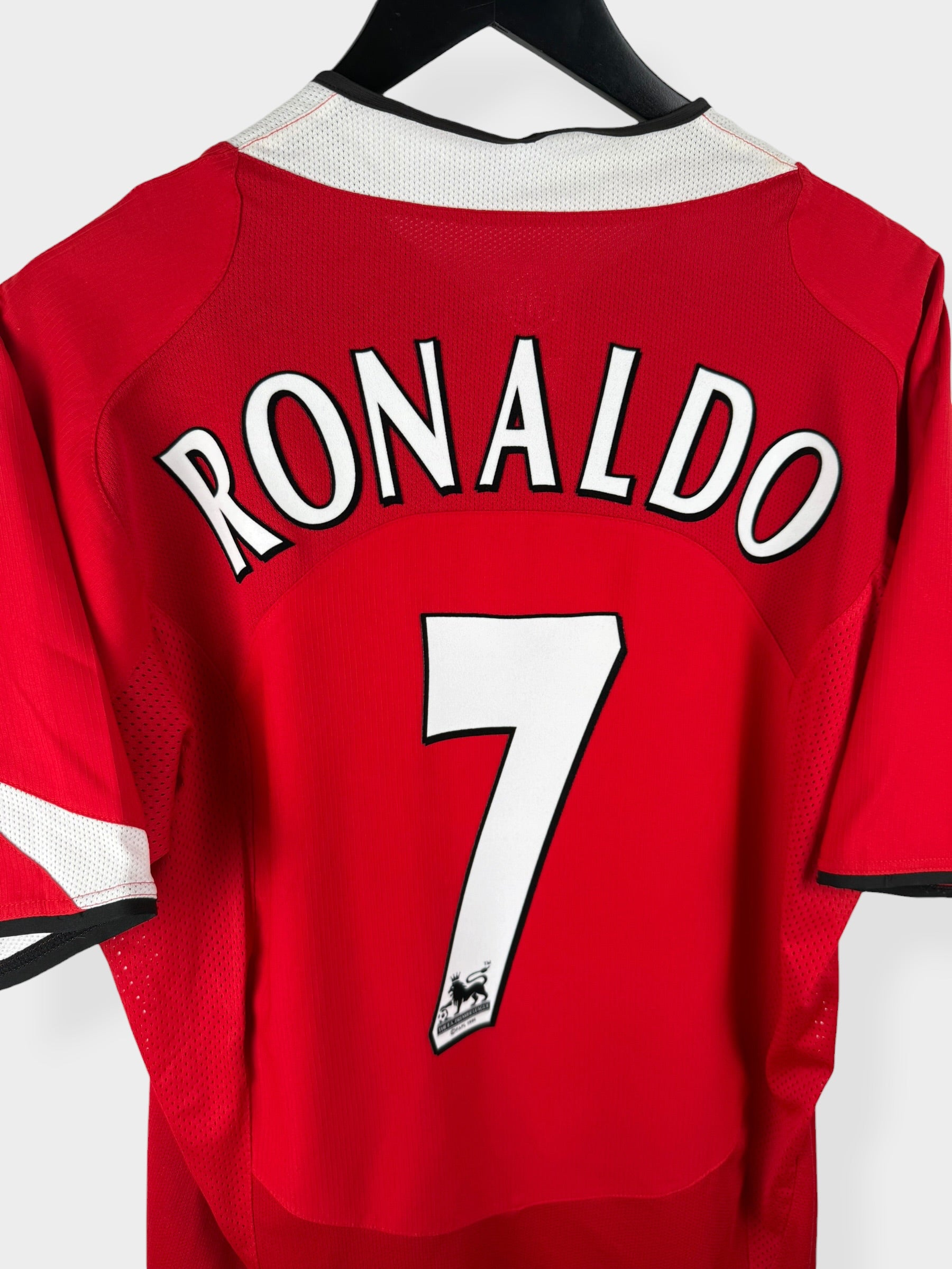 2004-06 MANCHESTER UNITED HOME SHIRT RONALDO #7 L
