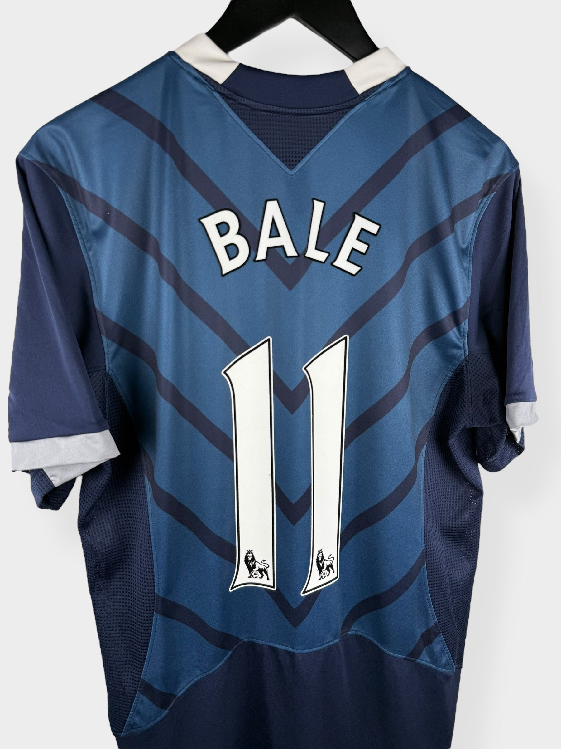 2012-13 TOTTENHAM HOTSPUR AWAY SHIRT BALE #11 L
