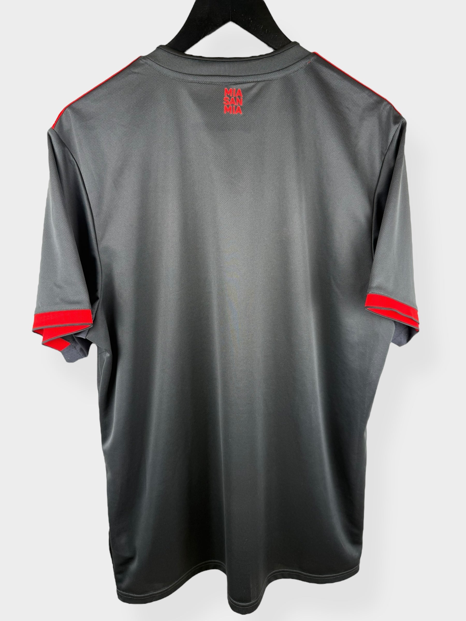 2022-23 BAYERN MÜNCHEN DERDE SHIRT XL