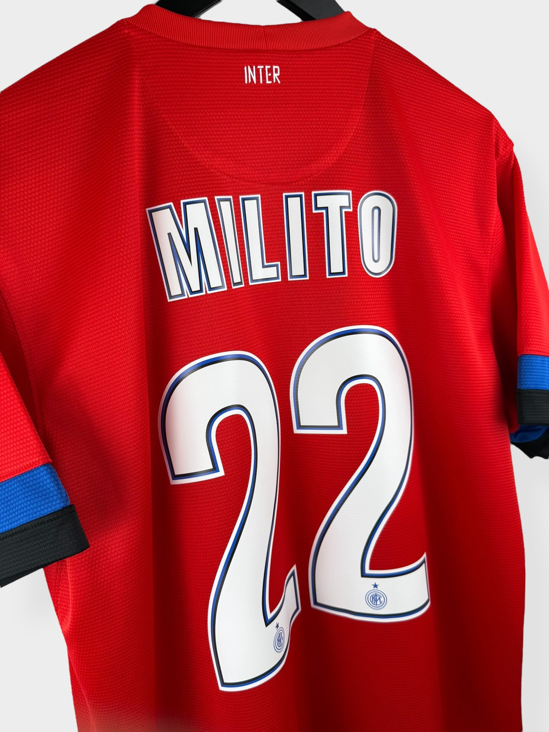 2012-13 INTER MILAN UITSHIRT MILITO #22 L