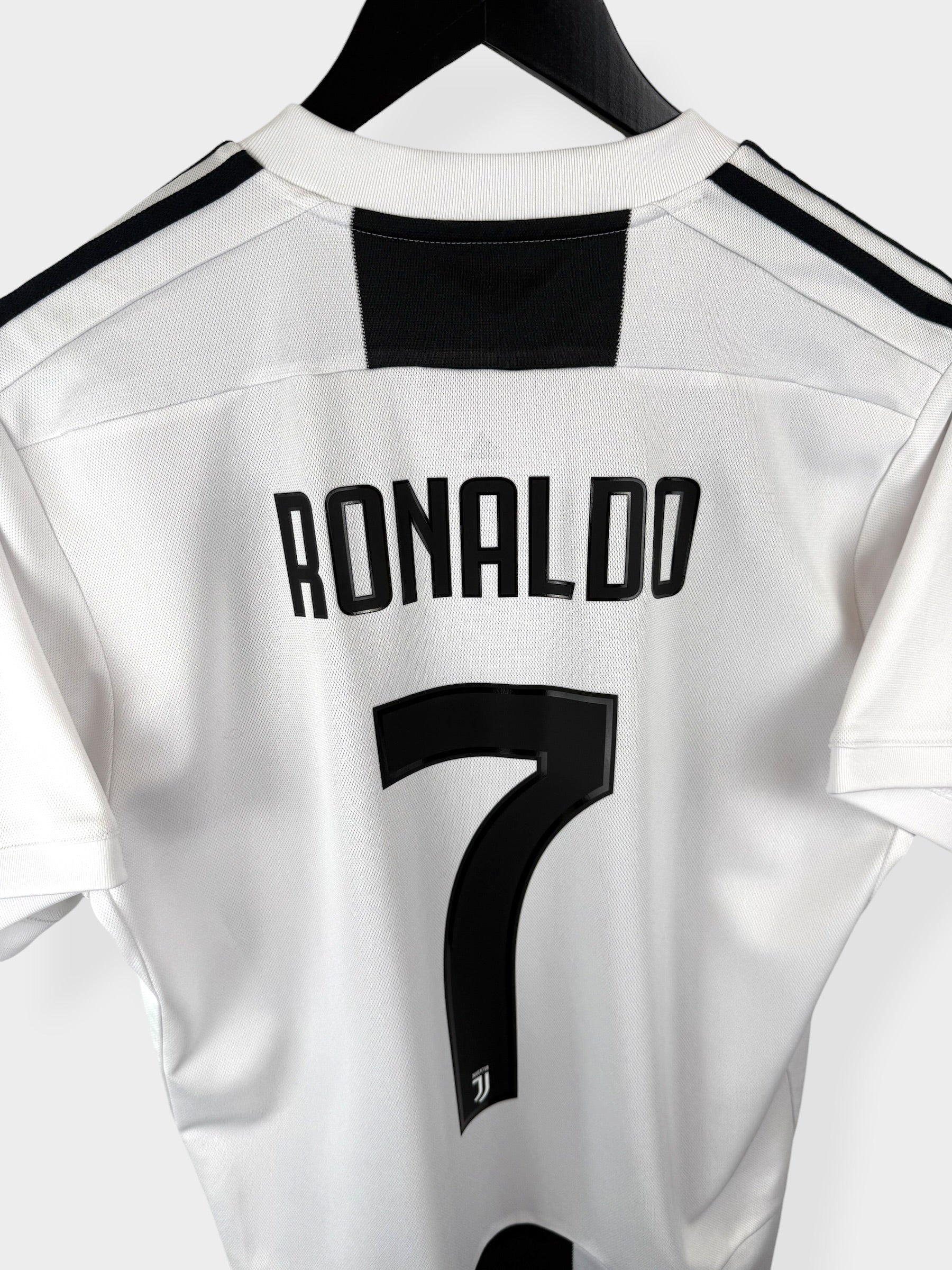 2018-19 JUVENTUS HEIMTRIKOT RONALDO #7 M