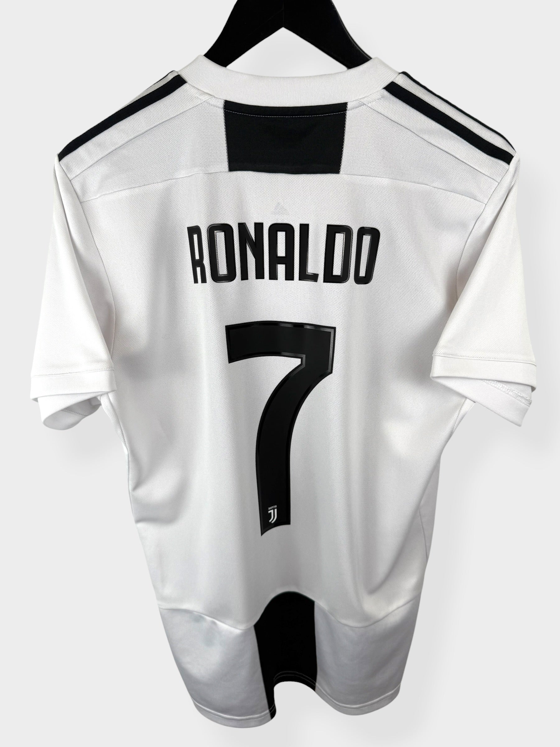 2018-19 JUVENTUS HOME SHIRT RONALDO #7 M