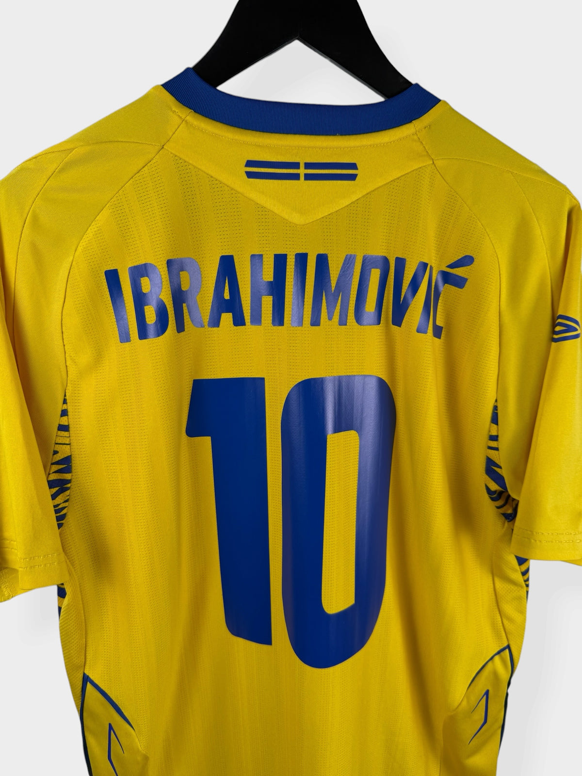 2007-08 SWEDEN HOME SHIRT IBRAHIMOVIC #10 M - Authentic Football Club