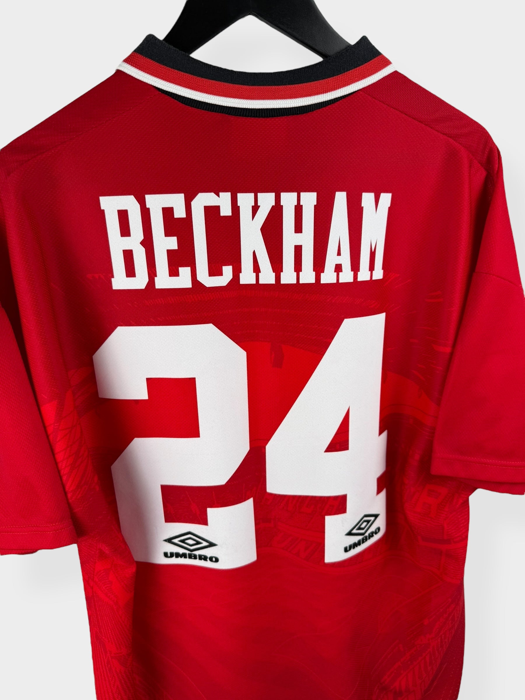 1994-96 MANCHESTER UNITED HOME SHIRT BECKHAM #24 L - Authentic Football Club
