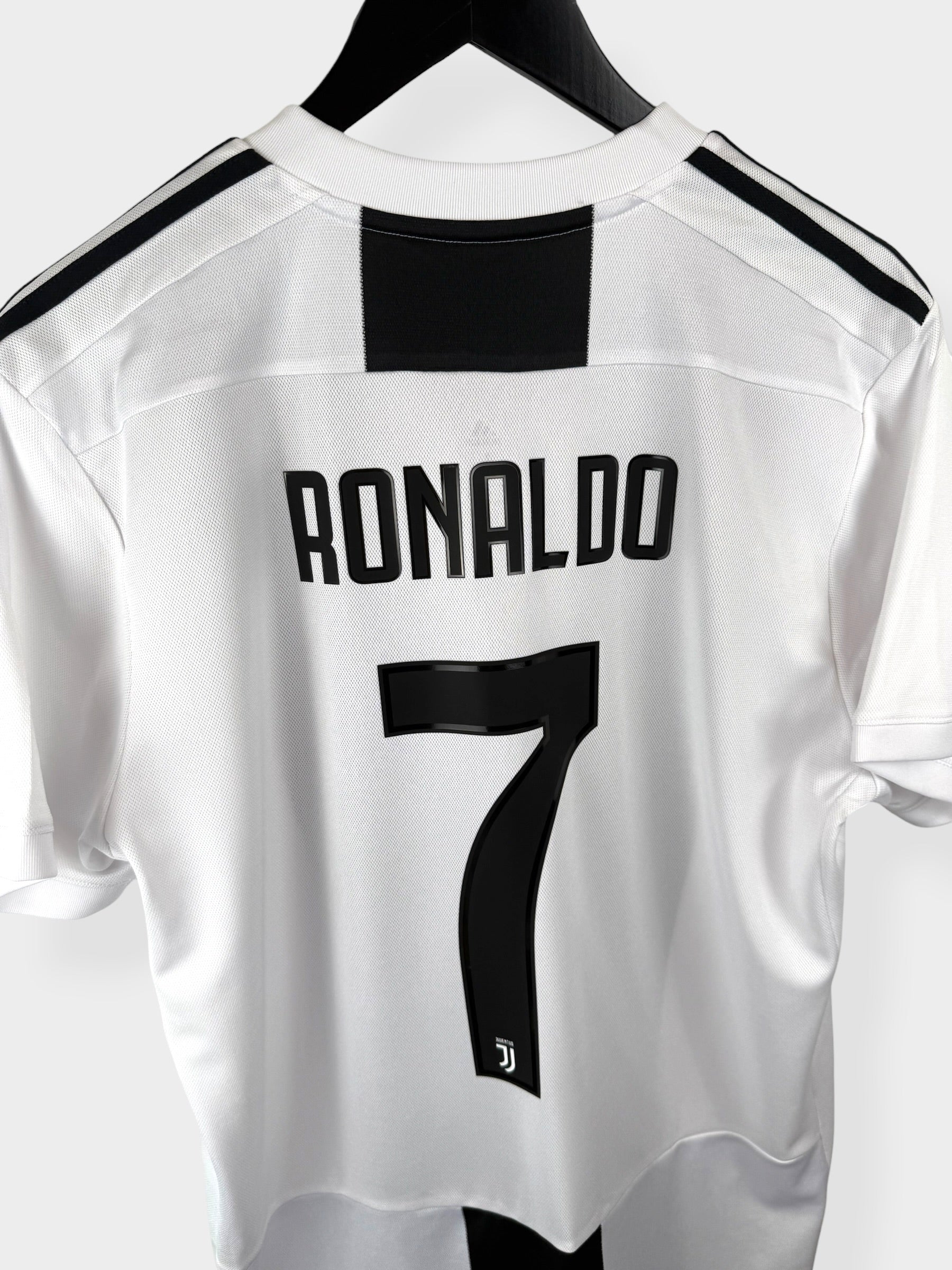 2018-19 JUVENTUS HEIMTRIKOT RONALDO #7 M