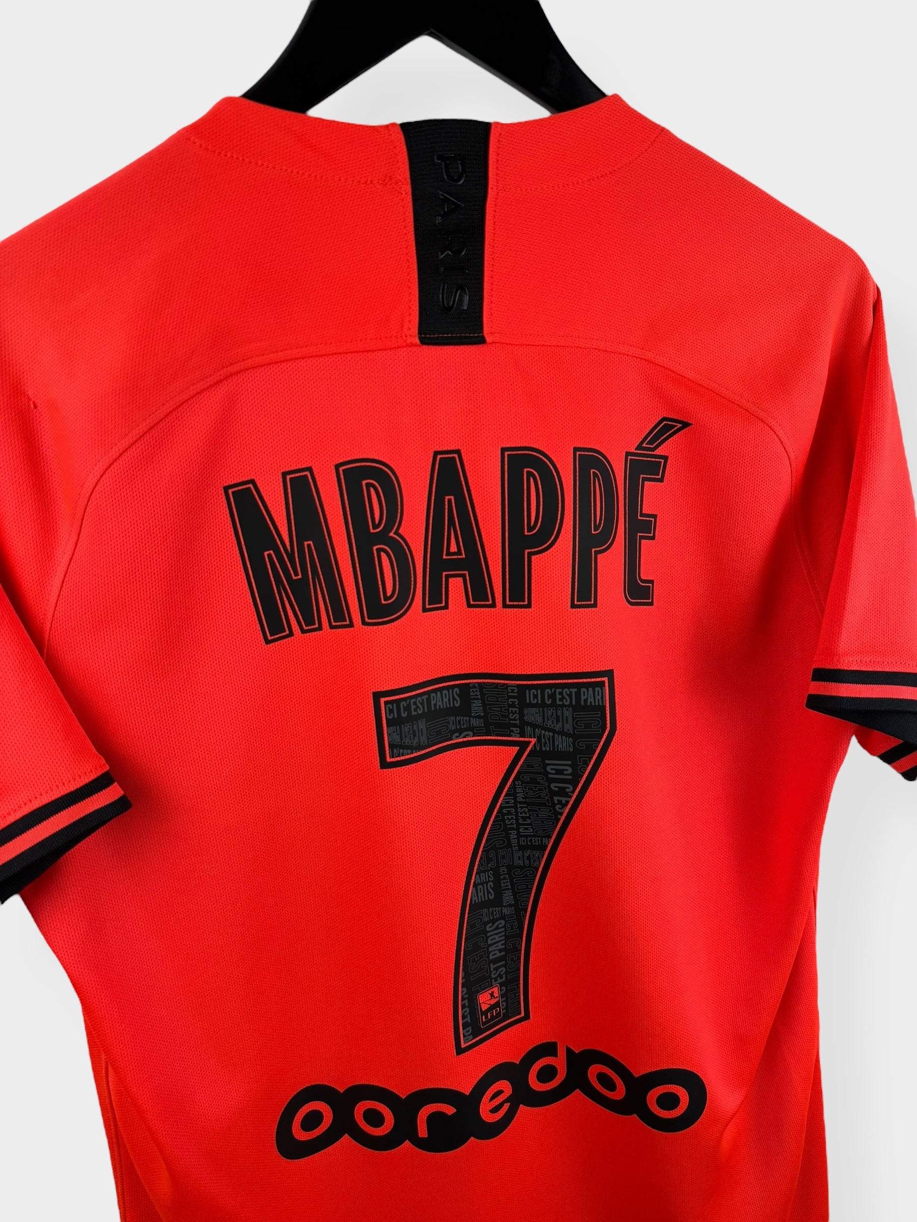 2019-20 PARIS SAINT-GERMAIN AUSWÄRTSTRIKOT MBAPPÉ #7 S