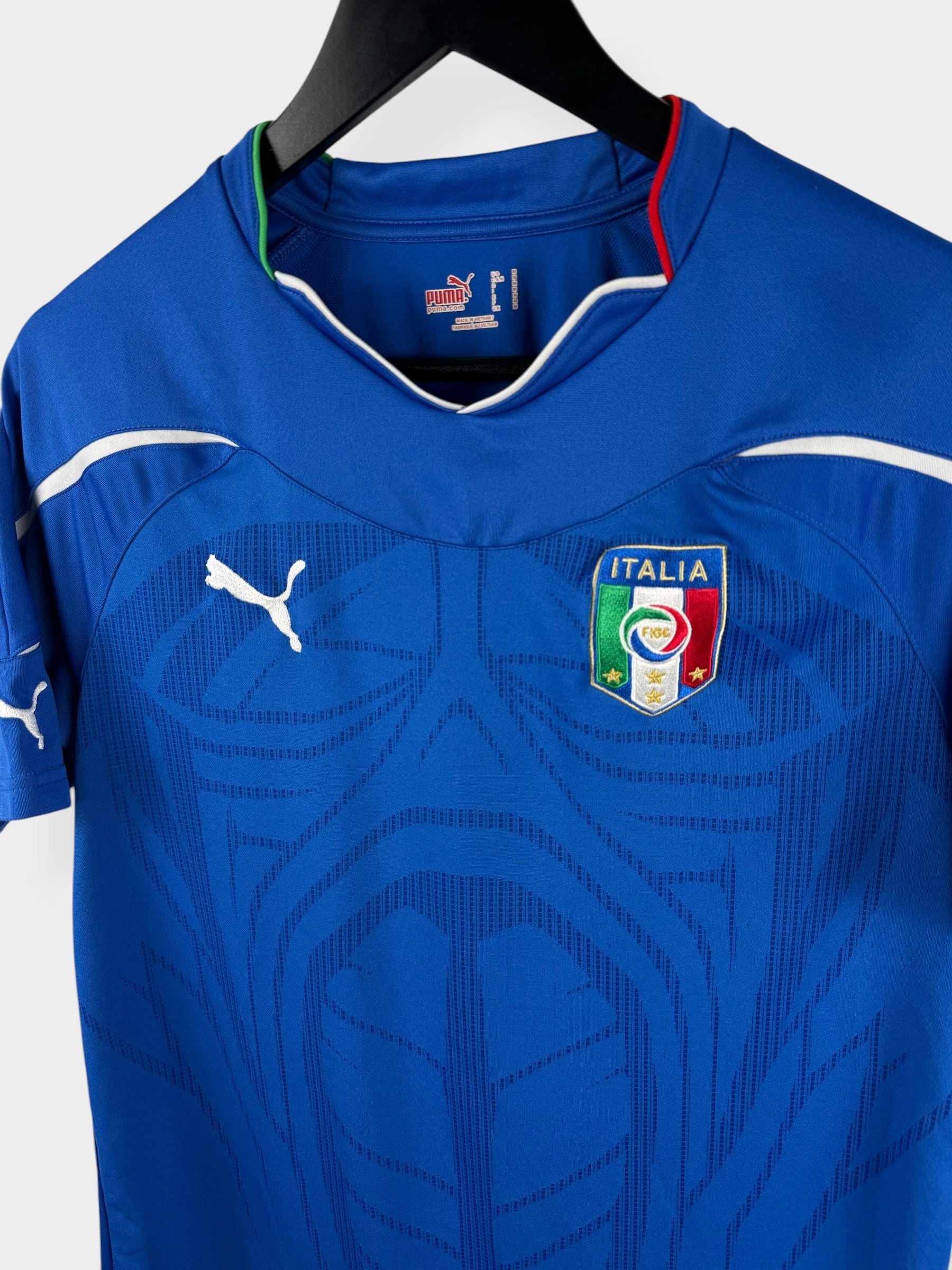 2010-12 ITALY HOME SHIRT M