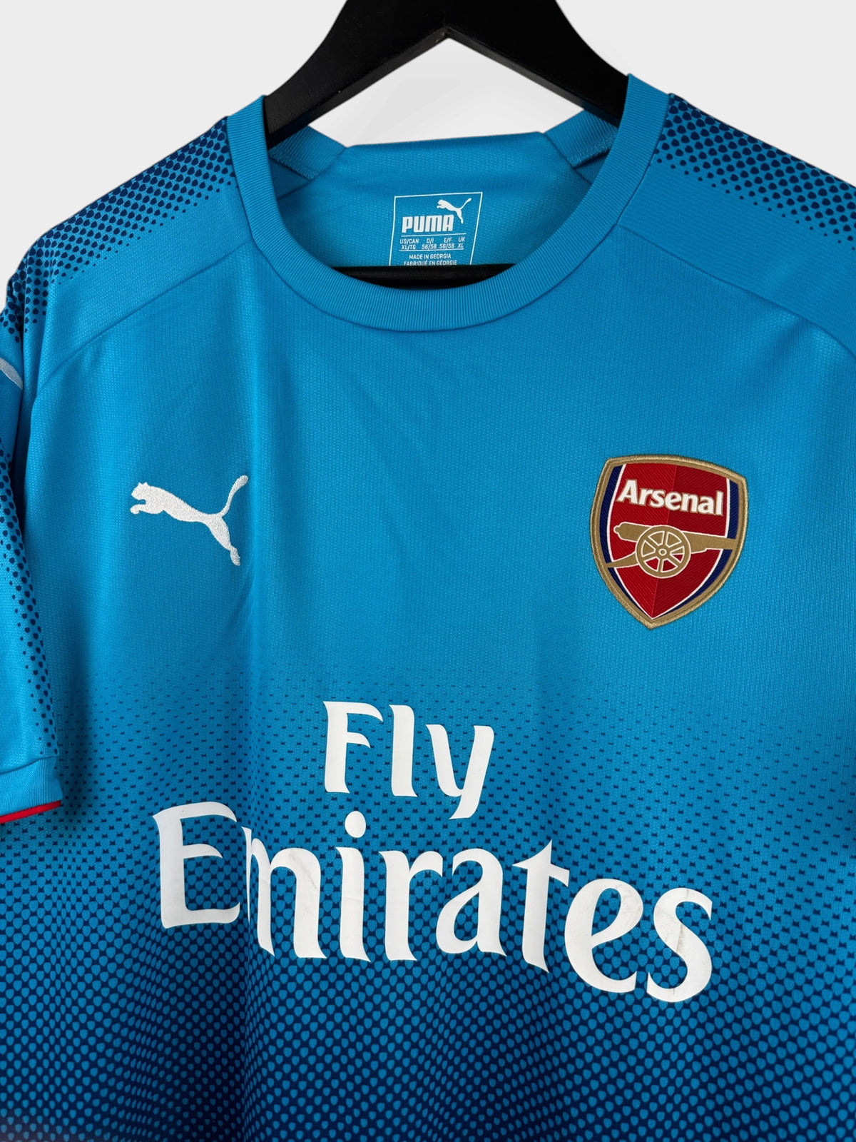 2017-18 ARSENAL AWAY SHIRT OZIL #11 XL - Authentic Football Club