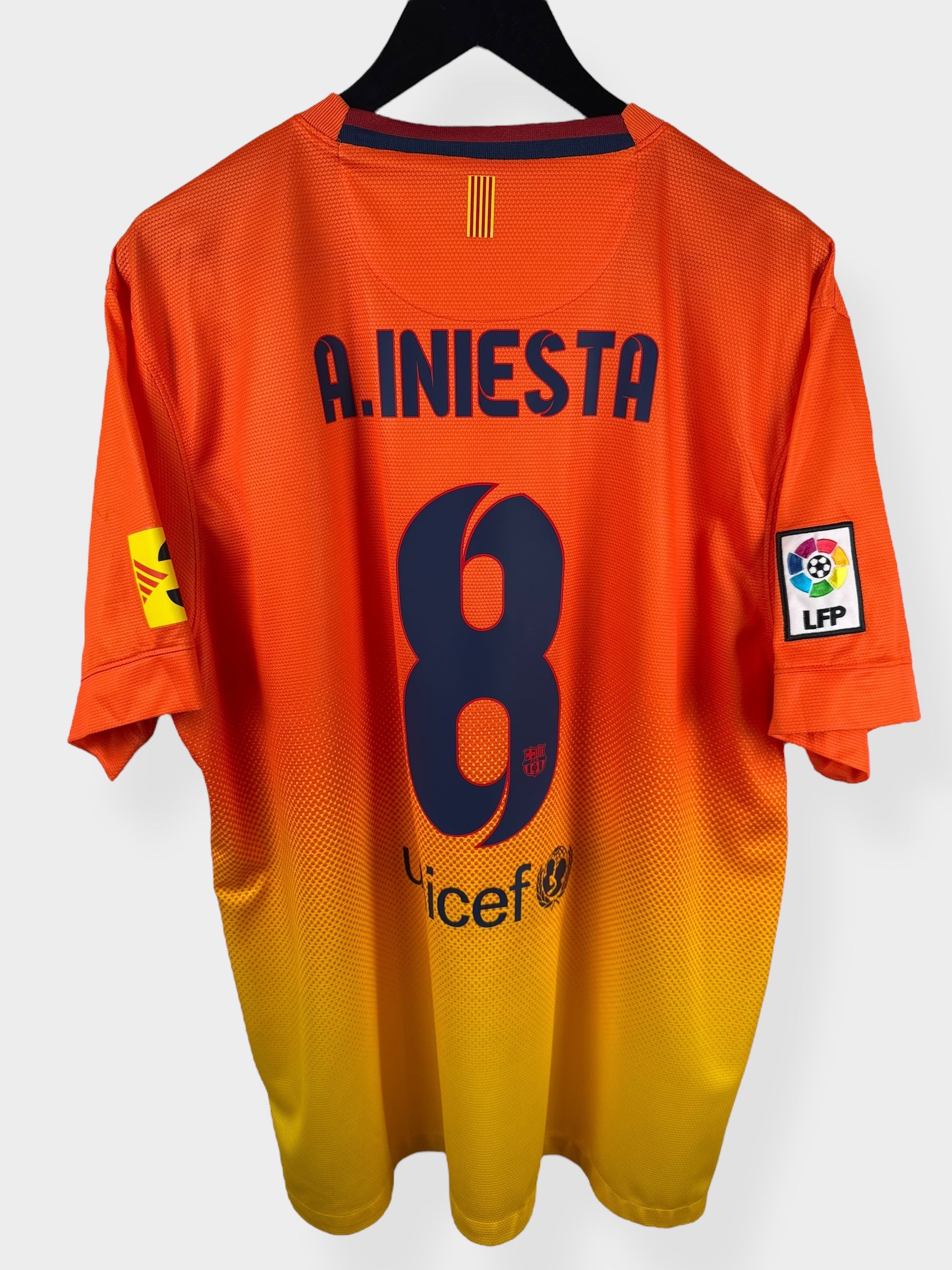 2012-13 BARCELONA AWAY SHIRT INIESTA #8 XL