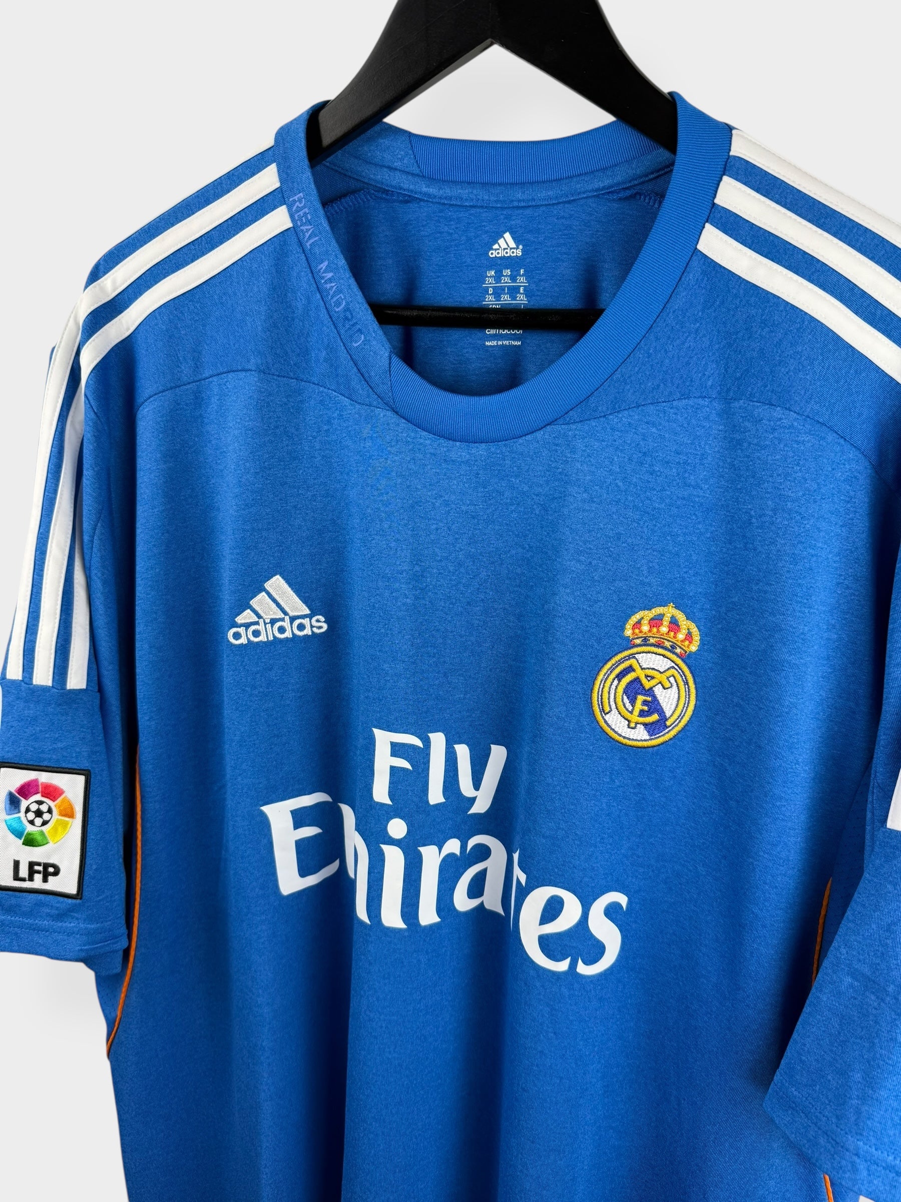 2013-14 REAL MADRID AWAY SHIRT RONALDO #7 XXL - Authentic Football Club