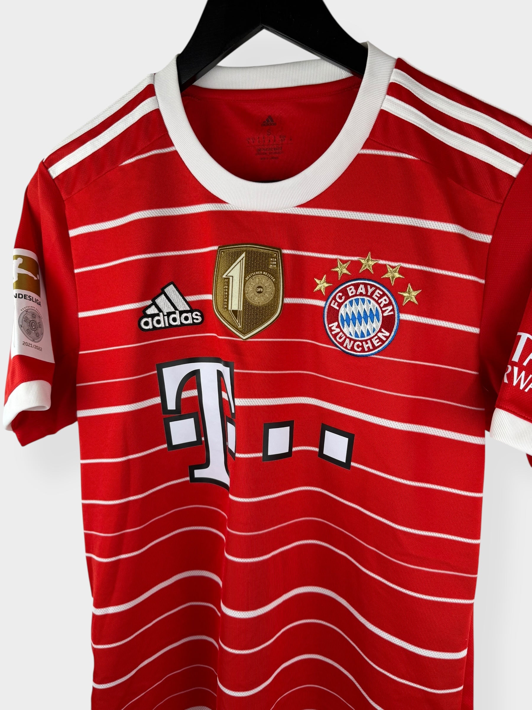 2022-23 BAYERN MUNICH HOME SHIRT MANE #17 S
