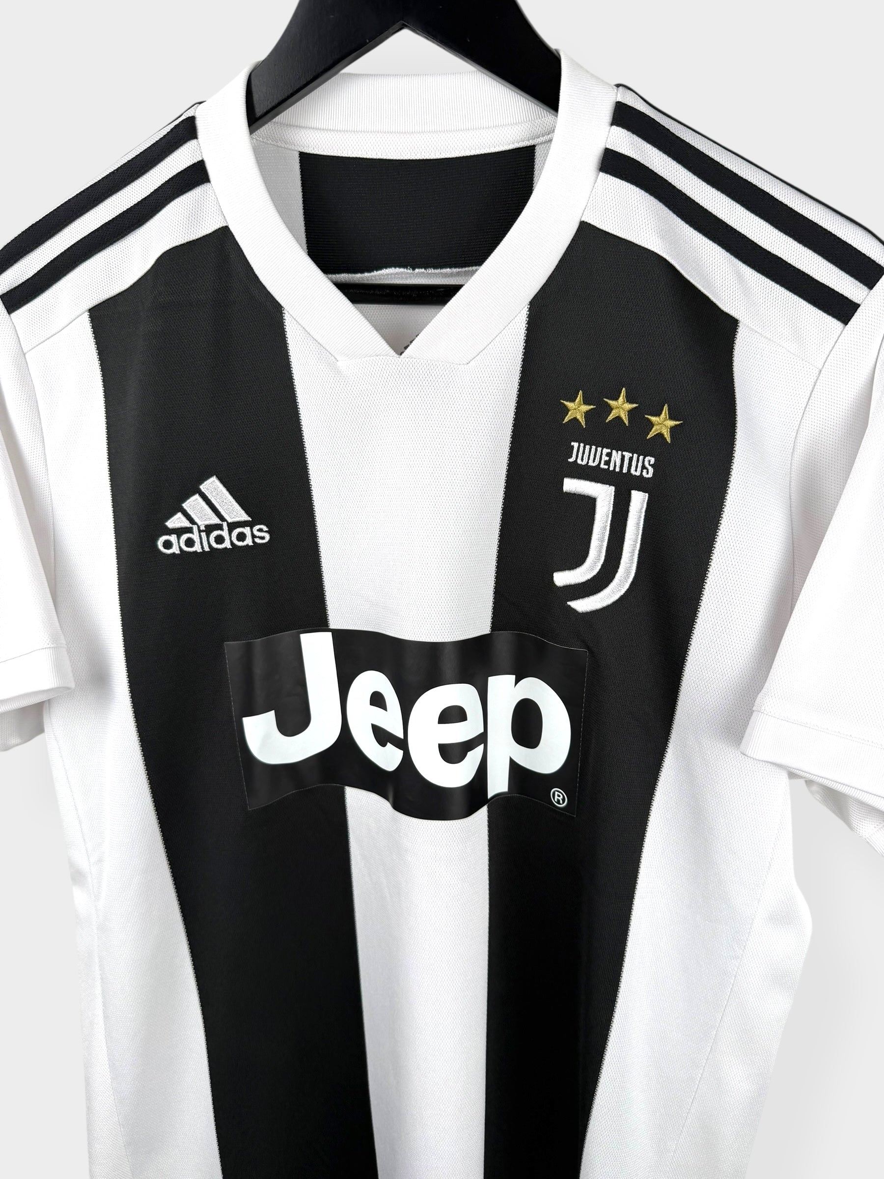 2018-19 JUVENTUS THUISSHIRT RONALDO #7 M
