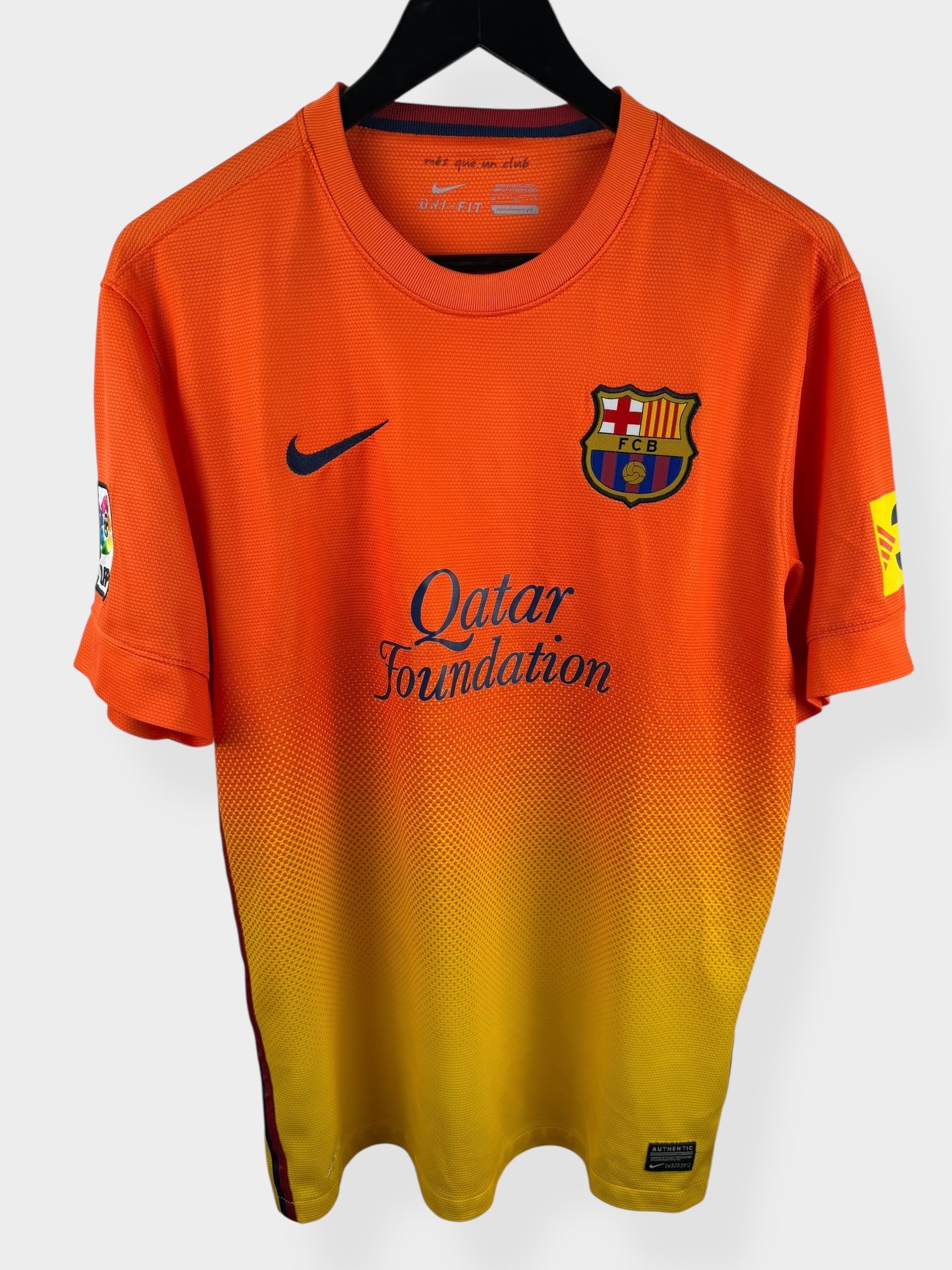 2012-13 BARCELONA AWAY SHIRT XAVI #6 M