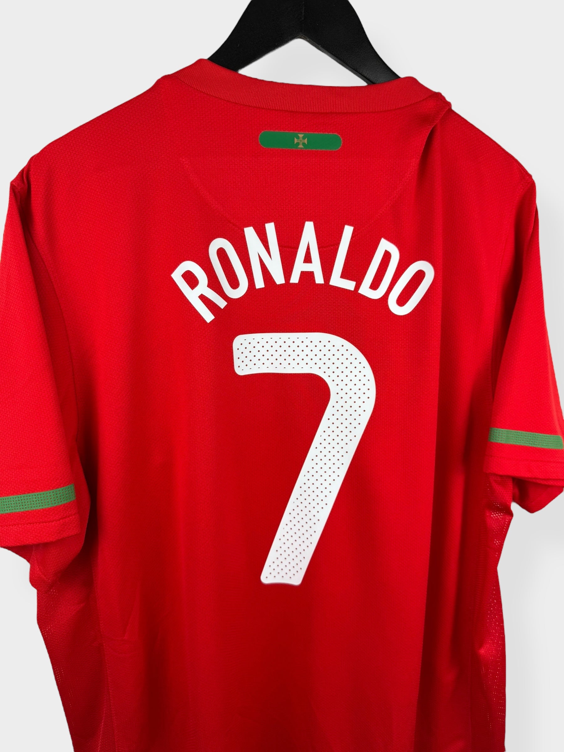 2010-11 PORTUGAL THUISSHIRT RONALDO #7 XL
