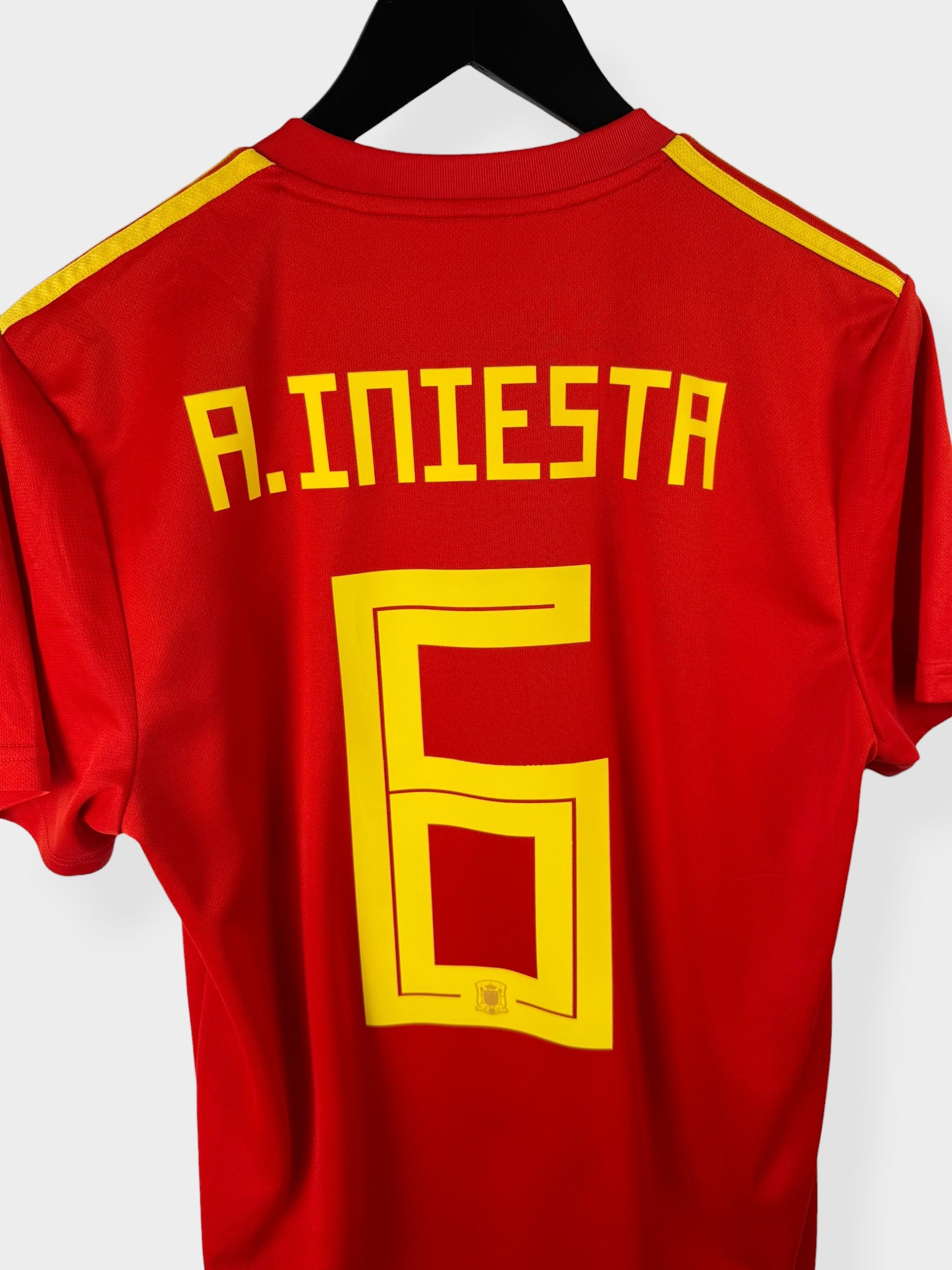 2018-19 SPAIN HOME SHIRT INIESTA #6 M